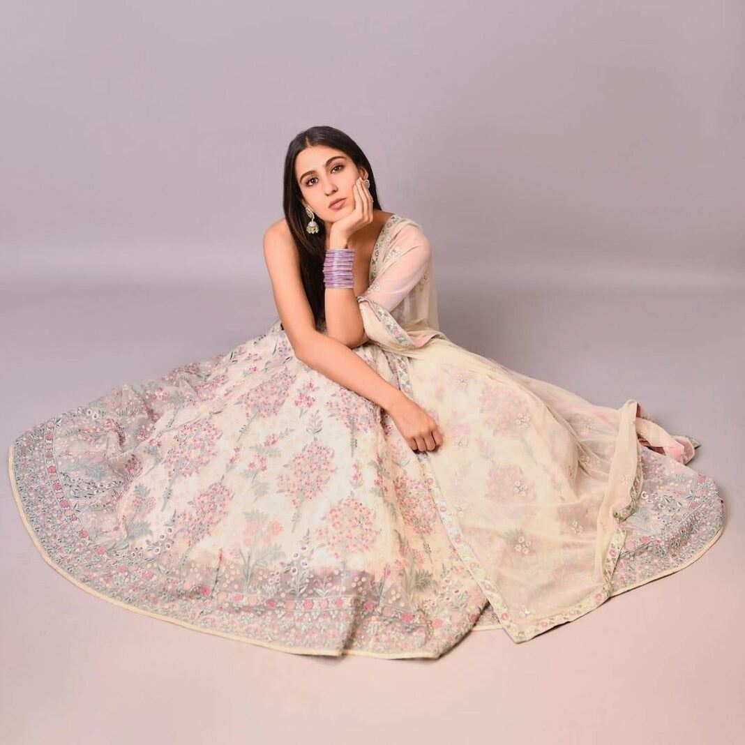 Offwhite Georgette Lehenga with Sequins Thread Work