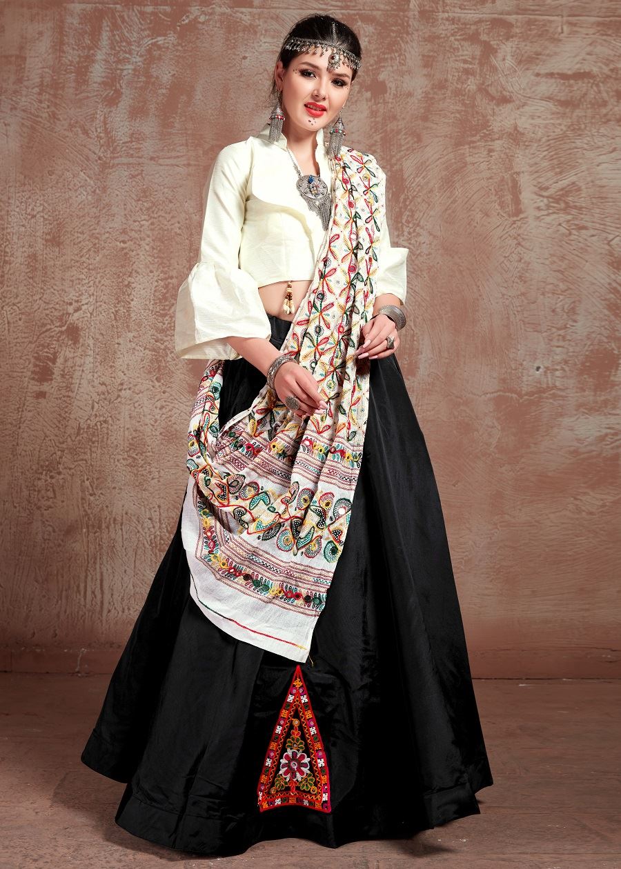 Black And White Navratri Chaniya Choli With Gamthi Work Butta And Tassels Lace