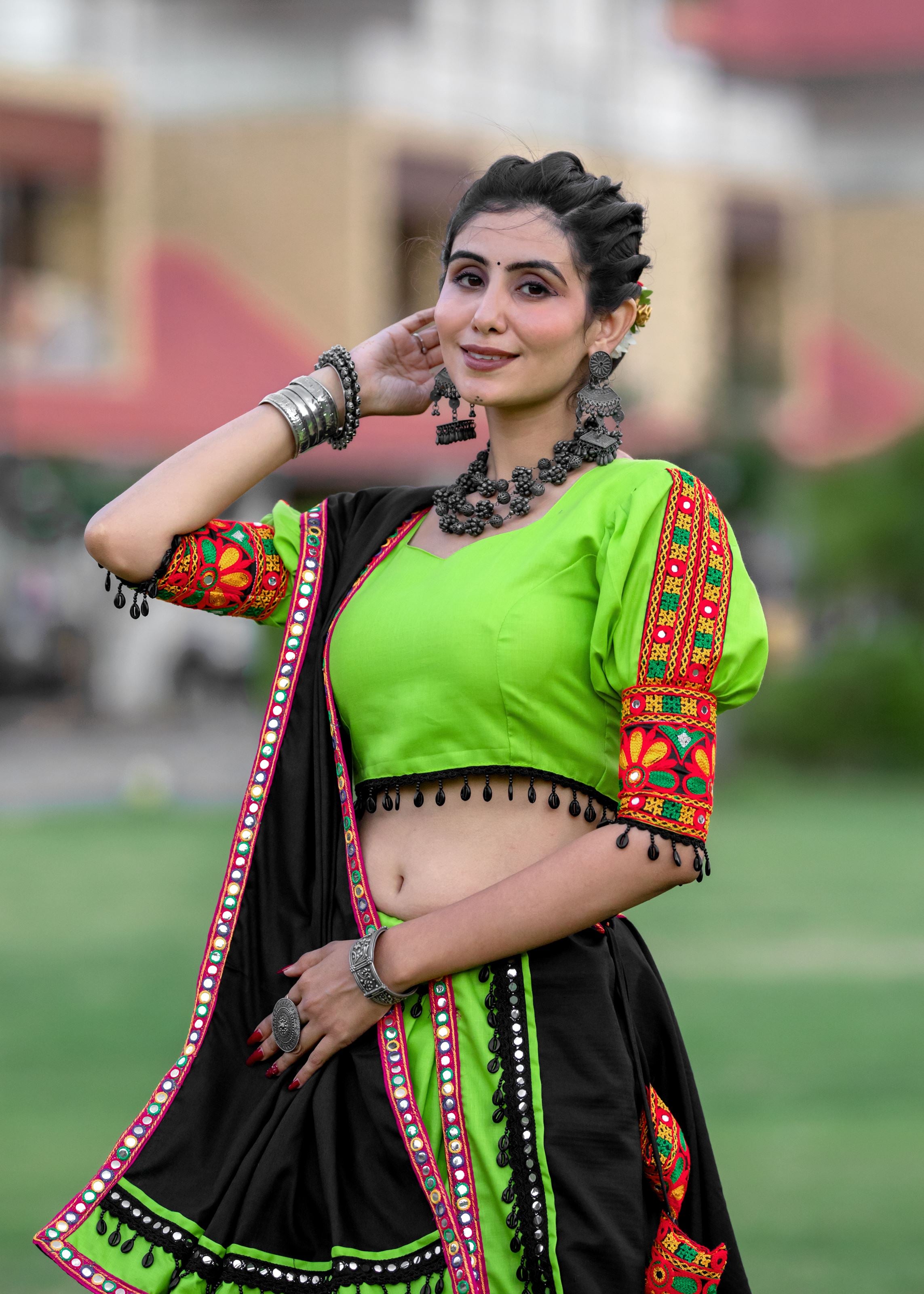 Parrot Color Navratri Chaniya Choli With Gamthi Work