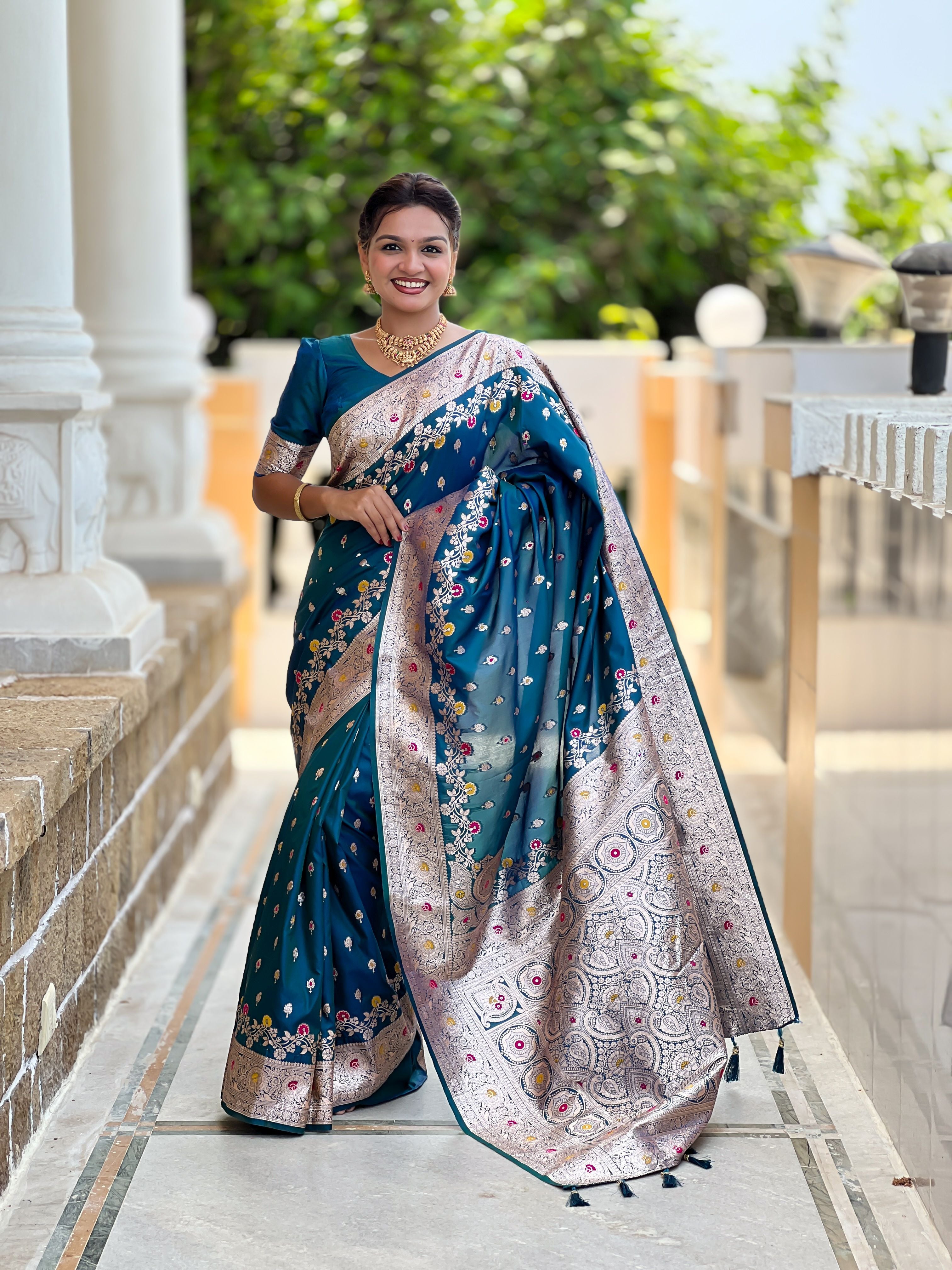 Banarasi Silk Woven Meenakari Designer Morpich Sophisticated Ethnic Ceremonial Saree