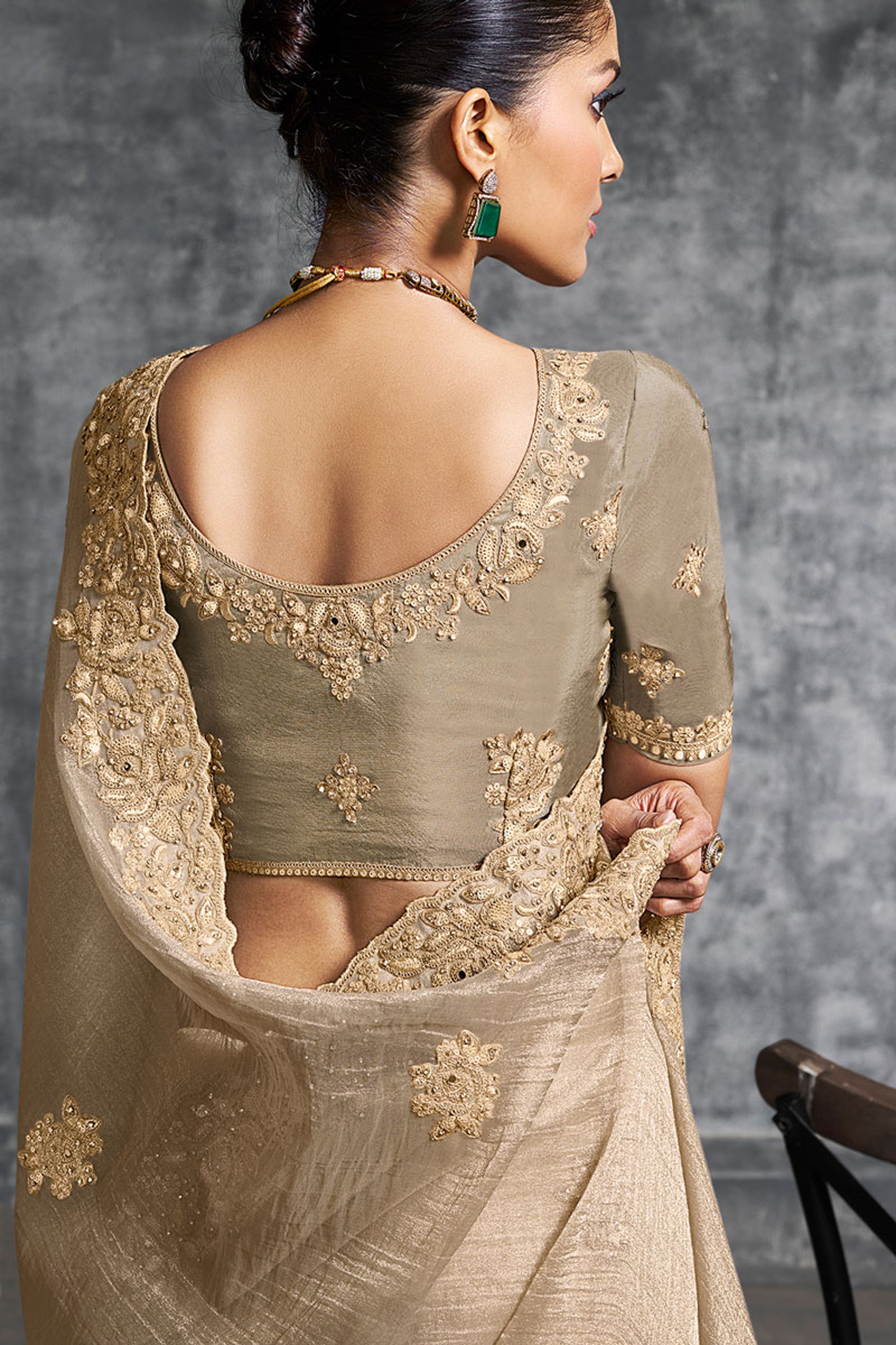 Beige Saree With Thread Embroidery Work ,Hand-Finished Stone & Mirror work With Embroidery Blouse