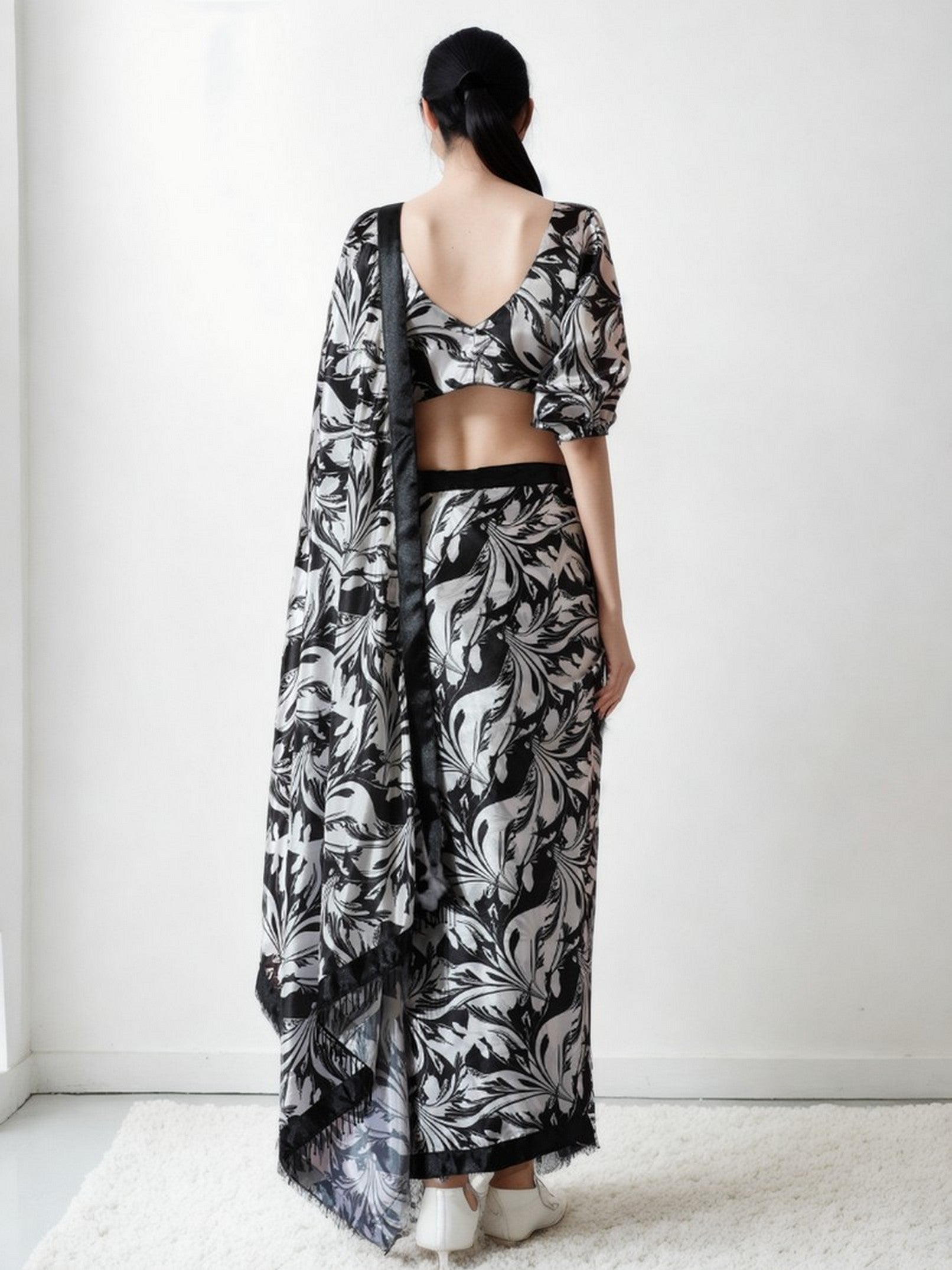 Black Chinnon Digital Print & Lace Border Trendy Ready To Wear Saree