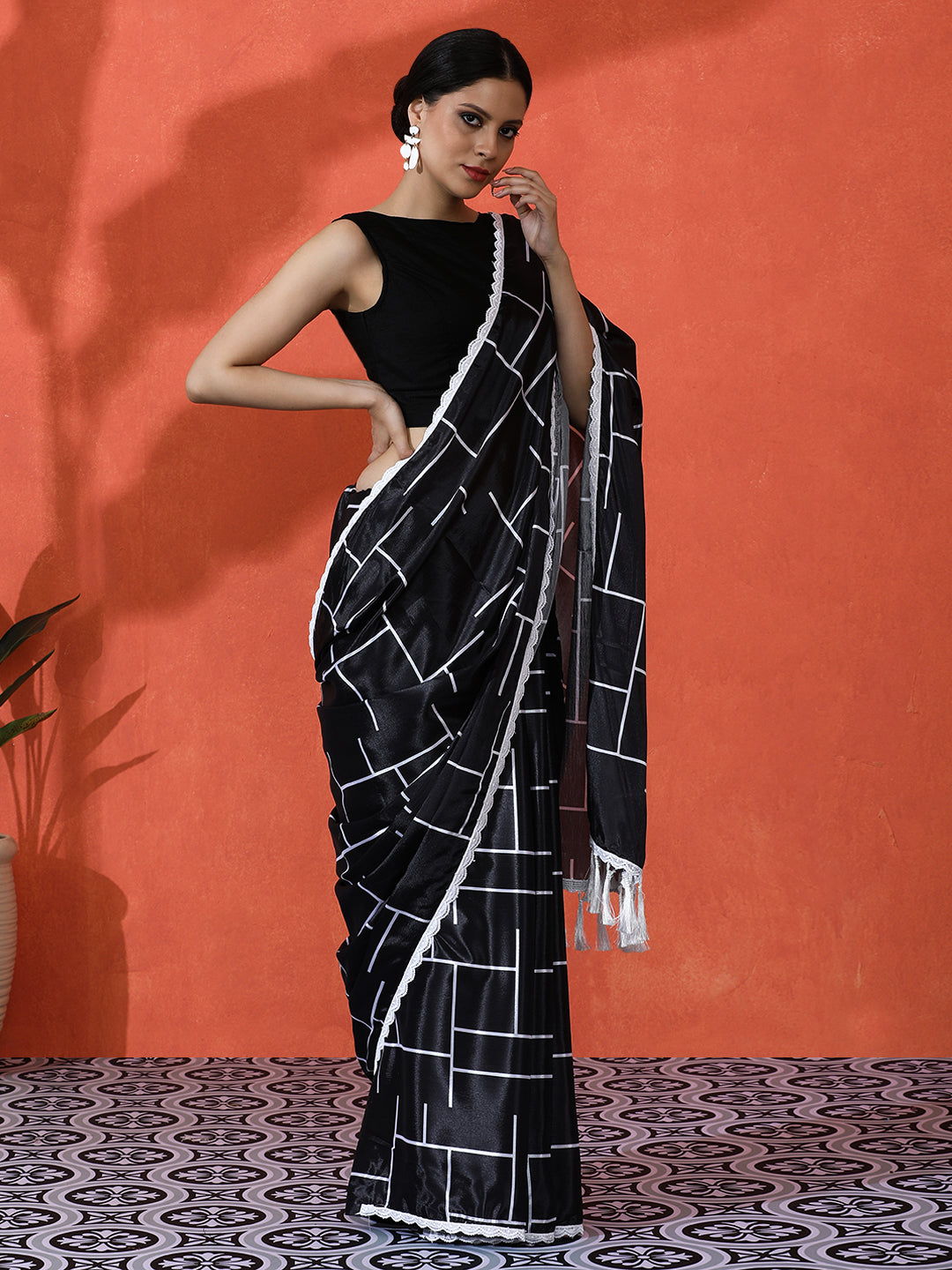 Black Chinon Saree With Beautiful Digital Print For Ceremonial Wear