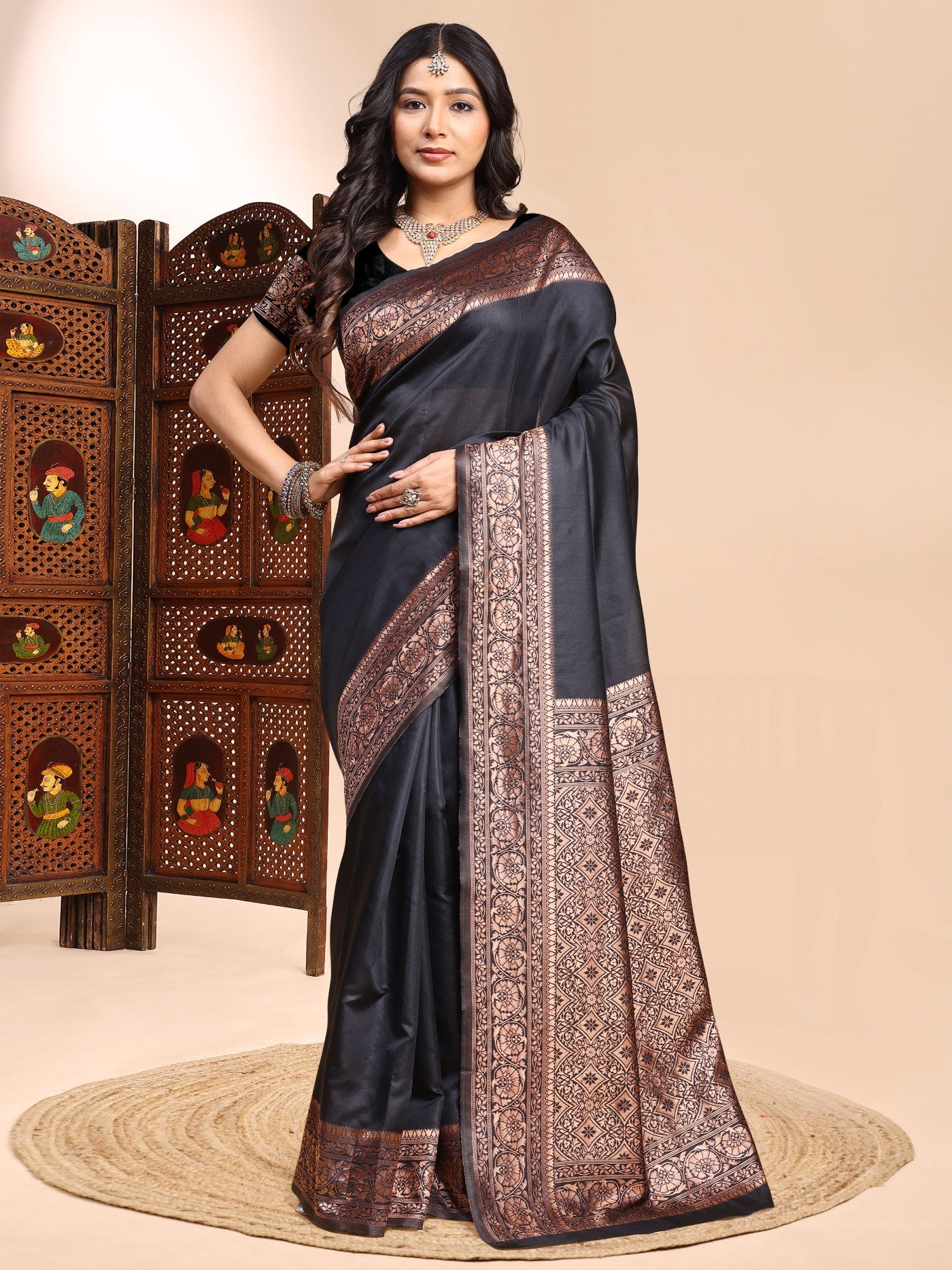 Black Lichi Silk Saree With Designer Weaving