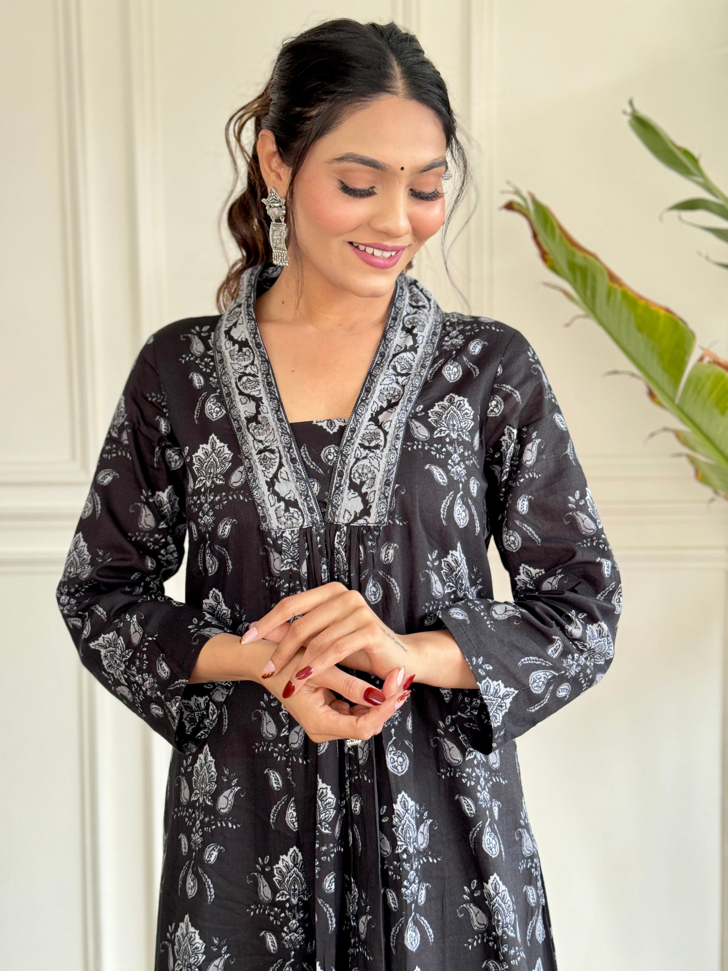 Black Pure Cotton Elegant Kurta Pant Set With Print