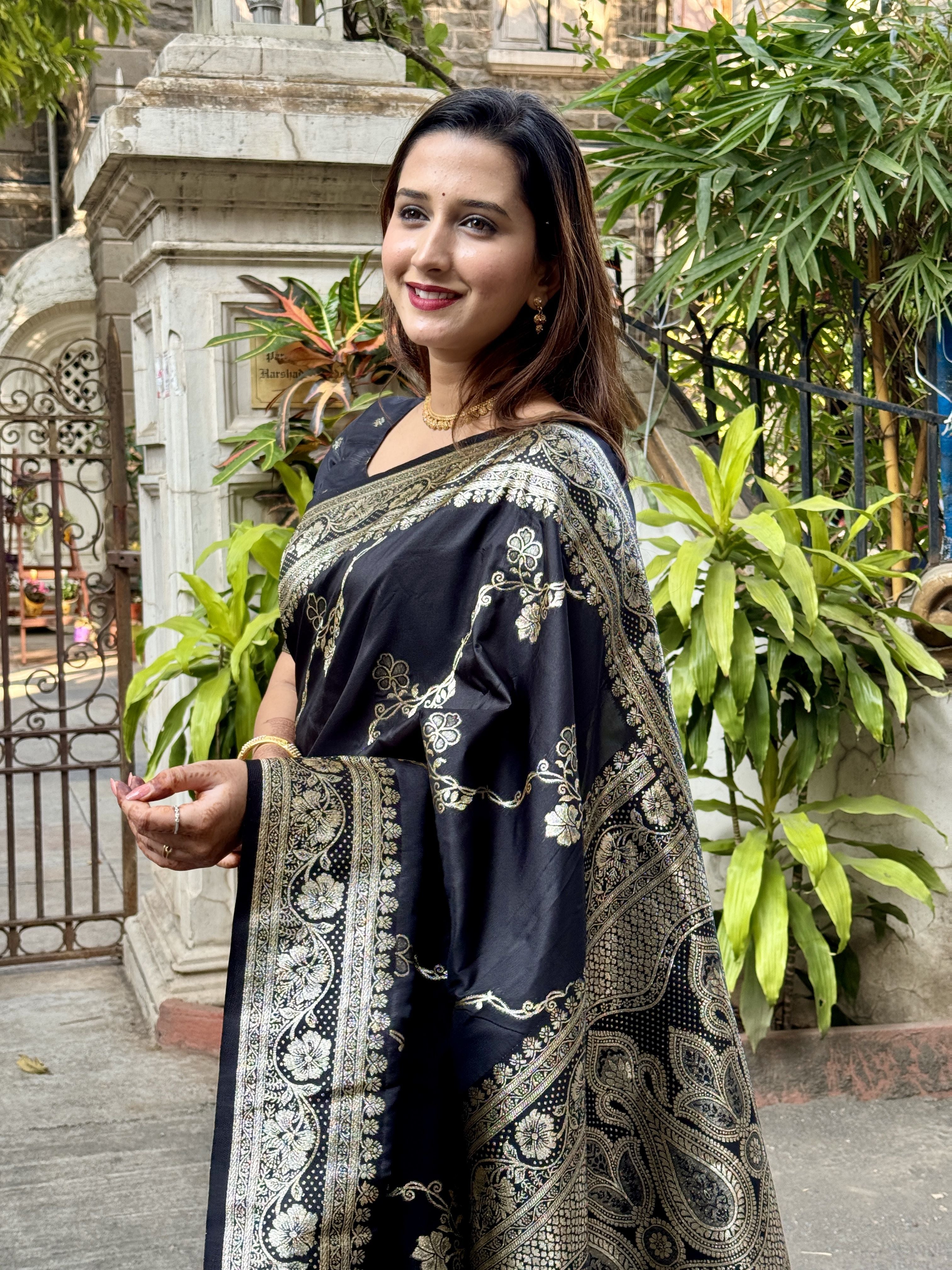 Black Woven Jacquard Jari Designer Banarasi Silk Festive Ceremonial Saree
