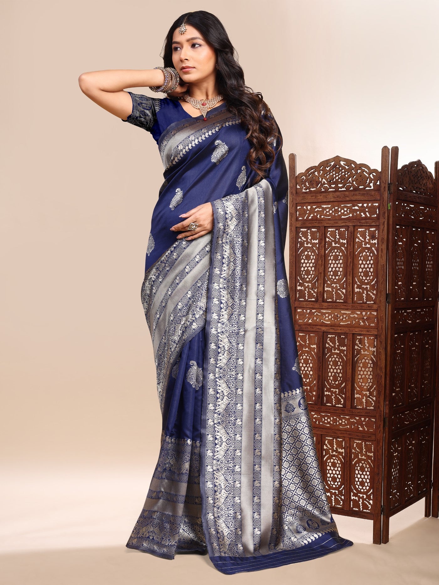 Blue Lichi Silk Saree With Traditional Weaving