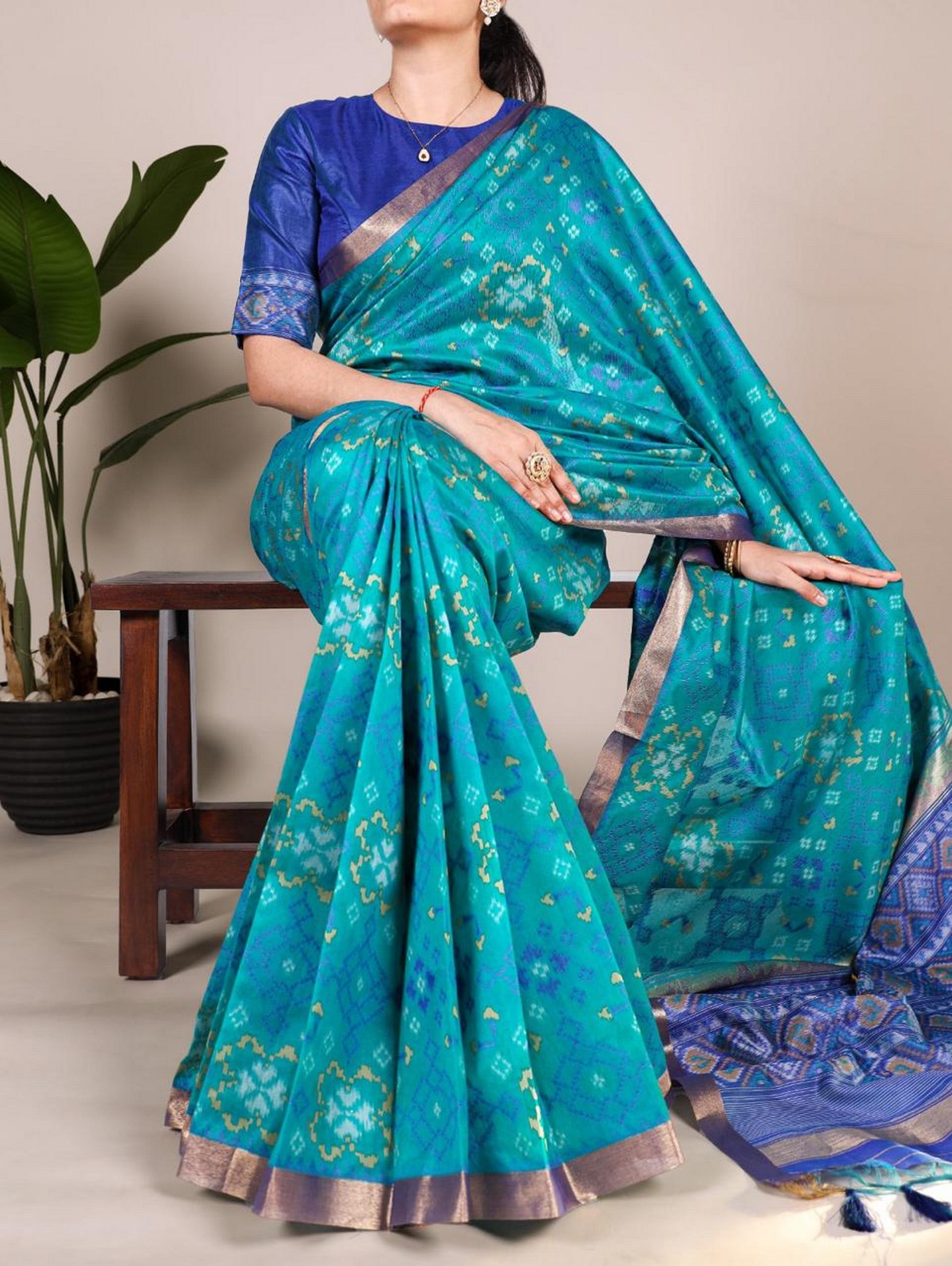 Blue Weaving Pattern And Zari Weaving Border With Fancy Tassels Ethnic Raw Silk Saree