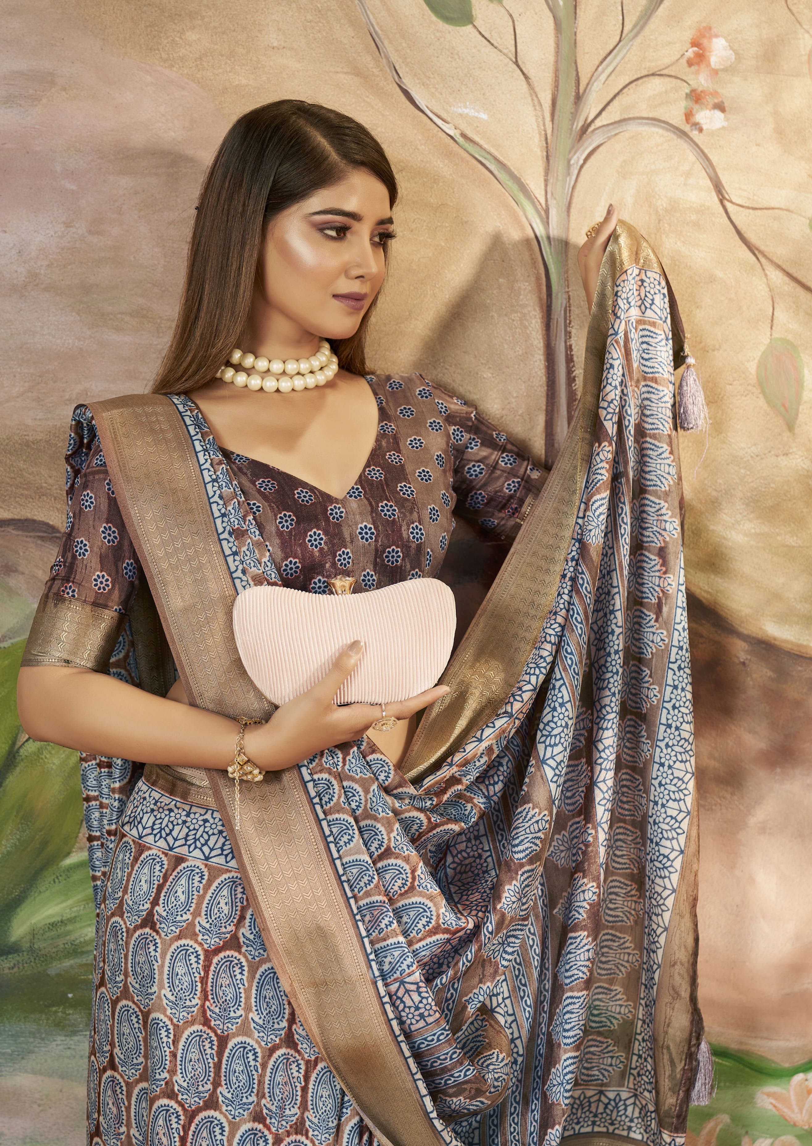 Brown Beautiful Dolla Silk Woven Border Designer With Printed Saree