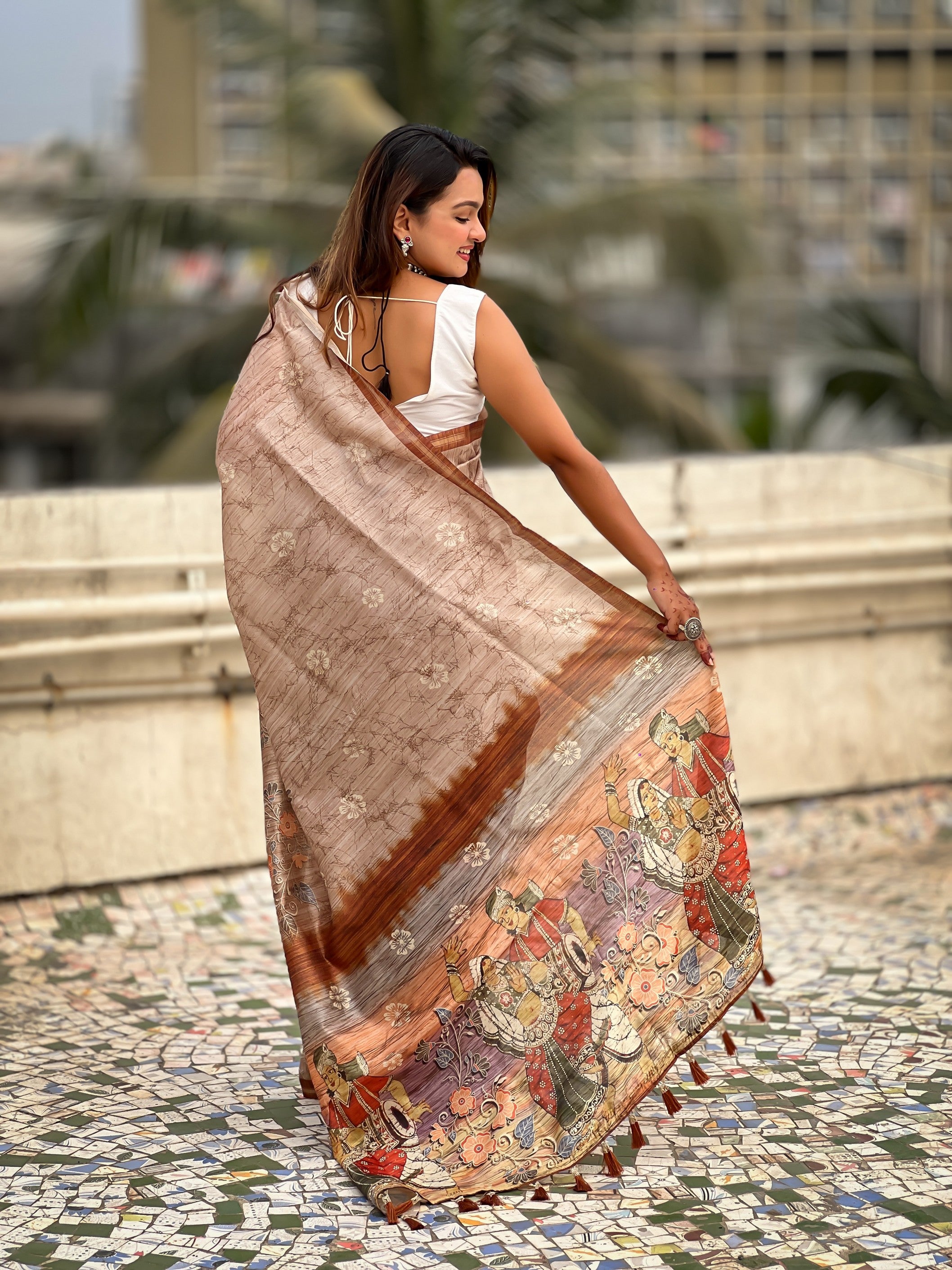 Brown Ethnic Katki Silk Woven Designer And Floral Printed Saree