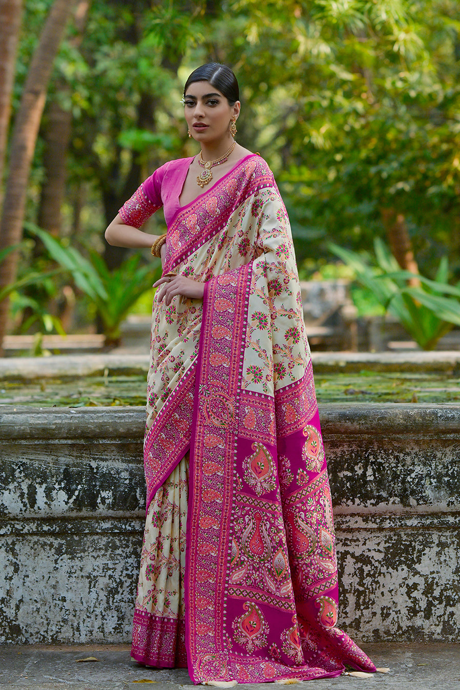 Cream Pashmina Silk Saree with Floral Jal and Thread Pallu