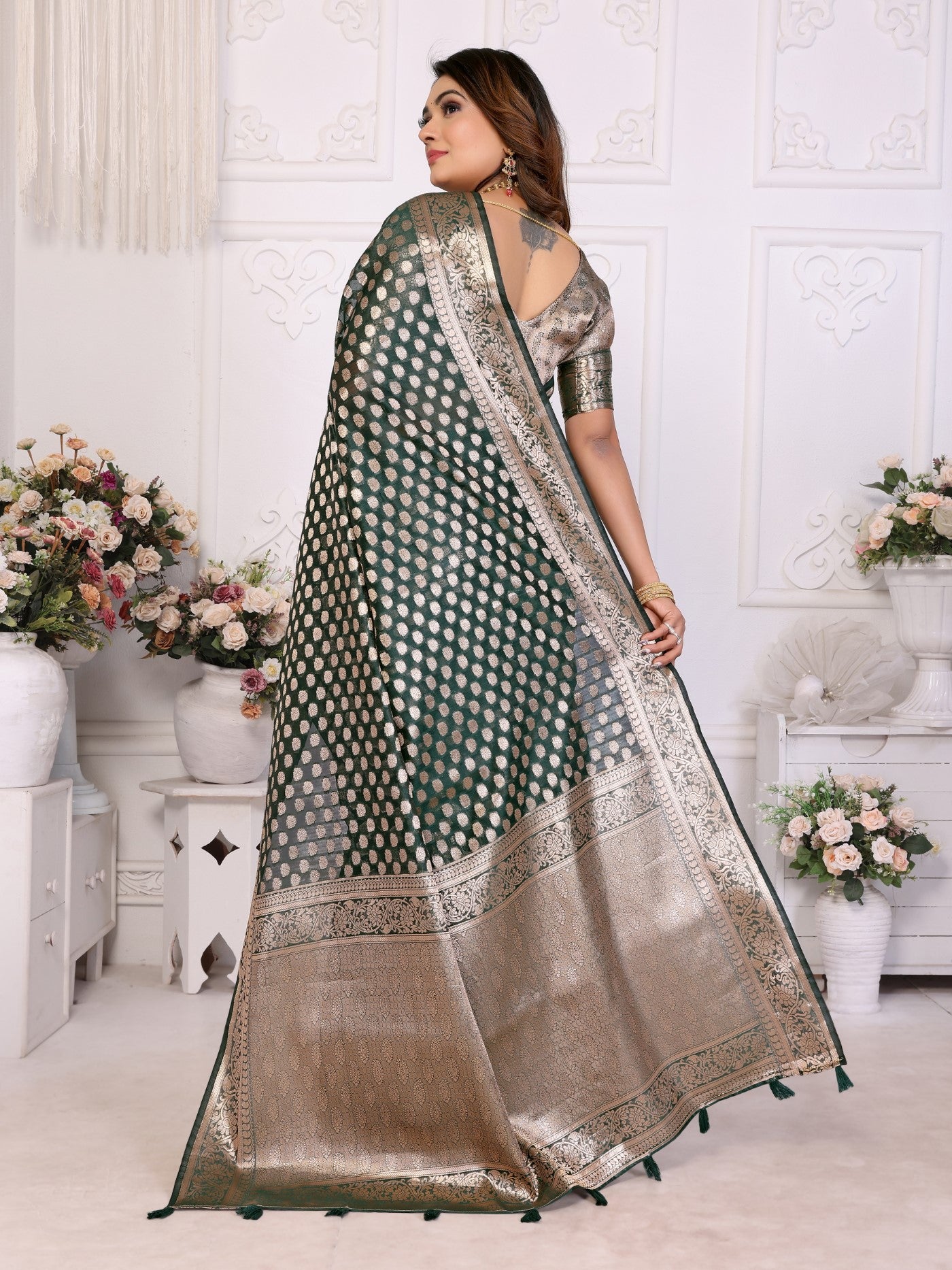 Dark Green Organza Silk Saree With Classic Weaving
