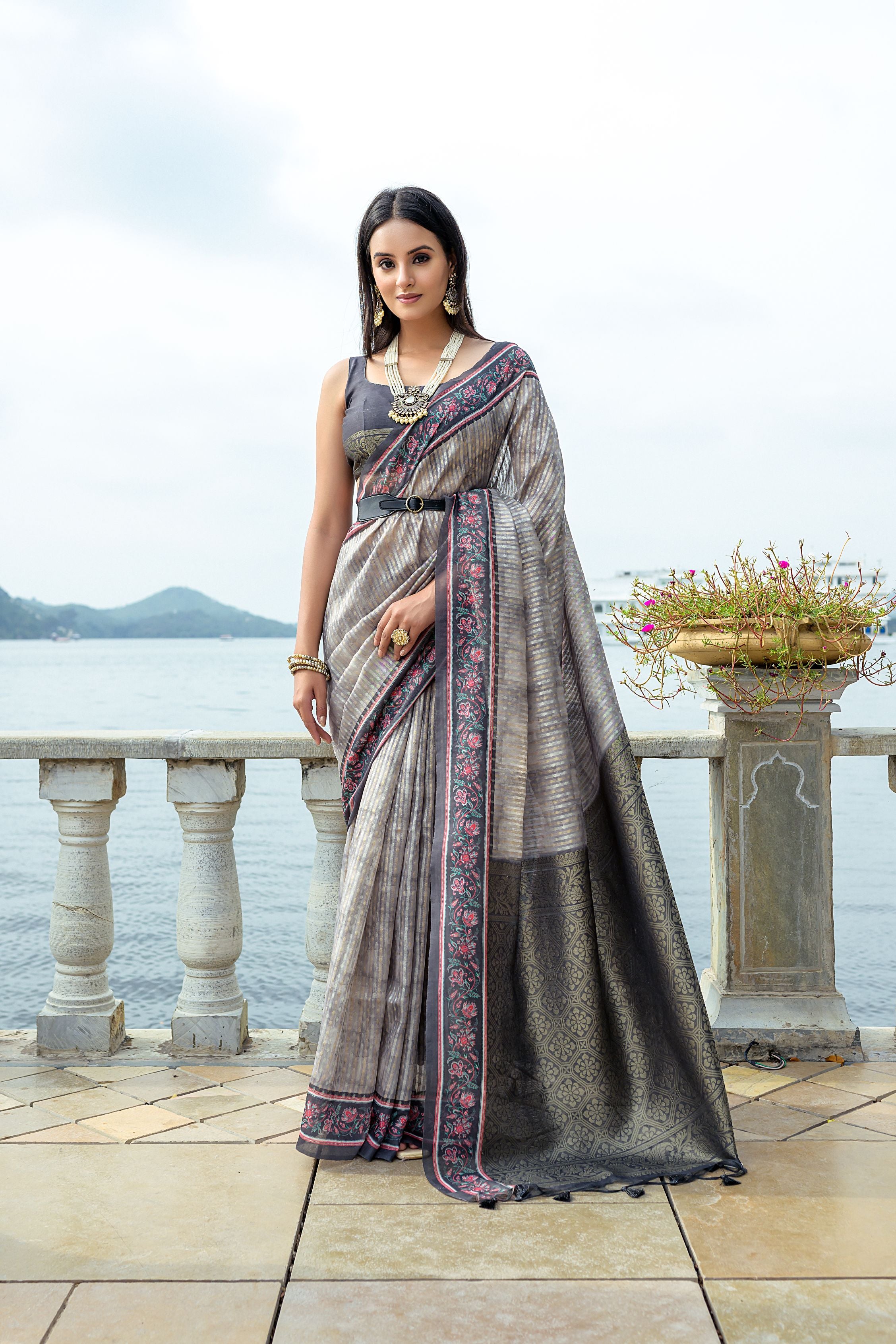 Ehtnic Woven Designer Soft Silk Saree In Grey With Elegant Print Work