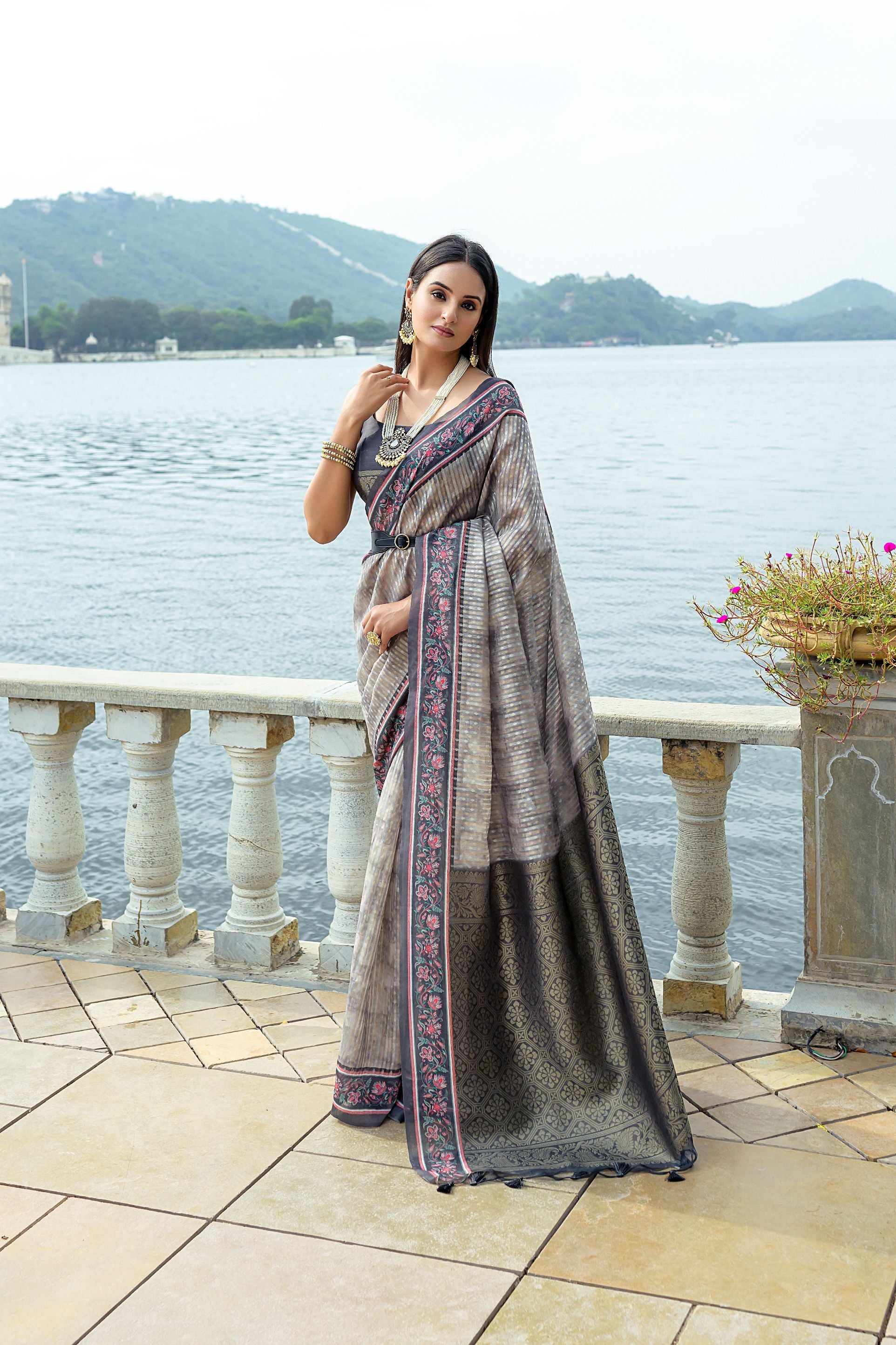 Ehtnic Woven Designer Soft Silk Saree In Grey With Elegant Print Work