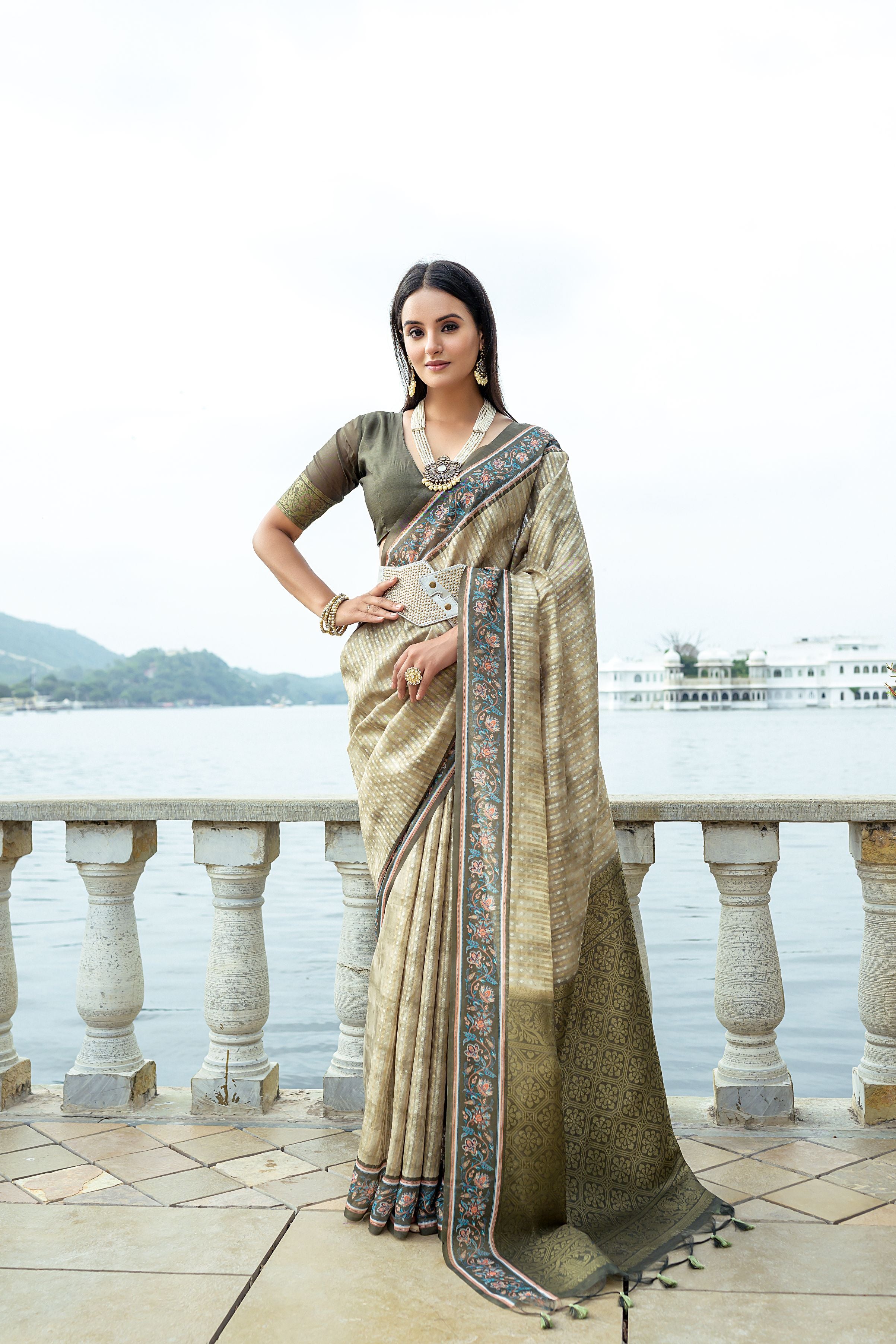 Ehtnic Woven Designer Soft Silk Saree In Pista With Elegant Print Work
