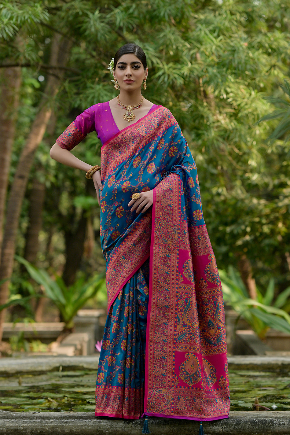 Firozi Pashmina Silk Saree with Floral Jal and Thread Pallu