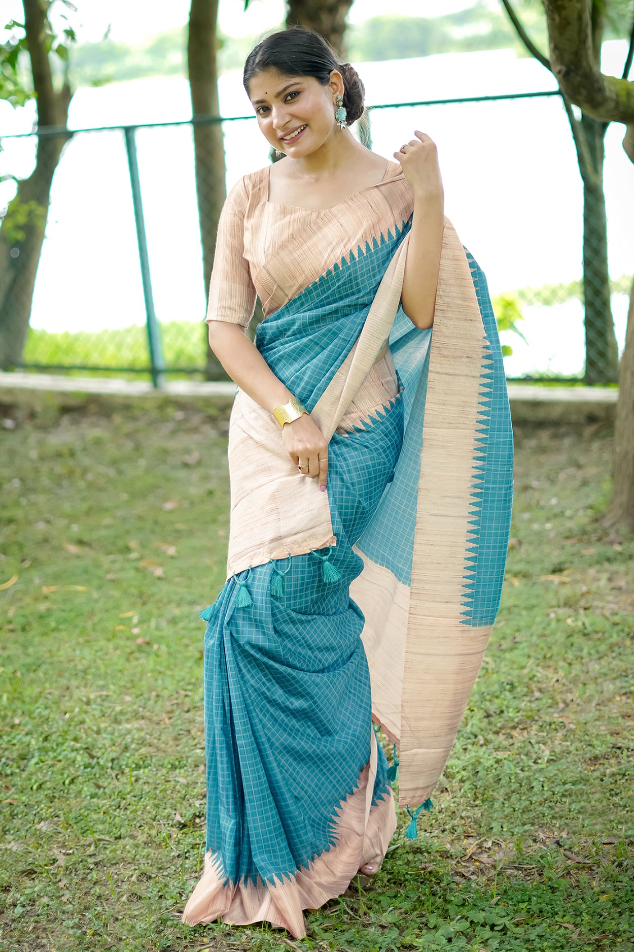 Firozi Tussar Silk Saree with Checks and Contrast Pallu