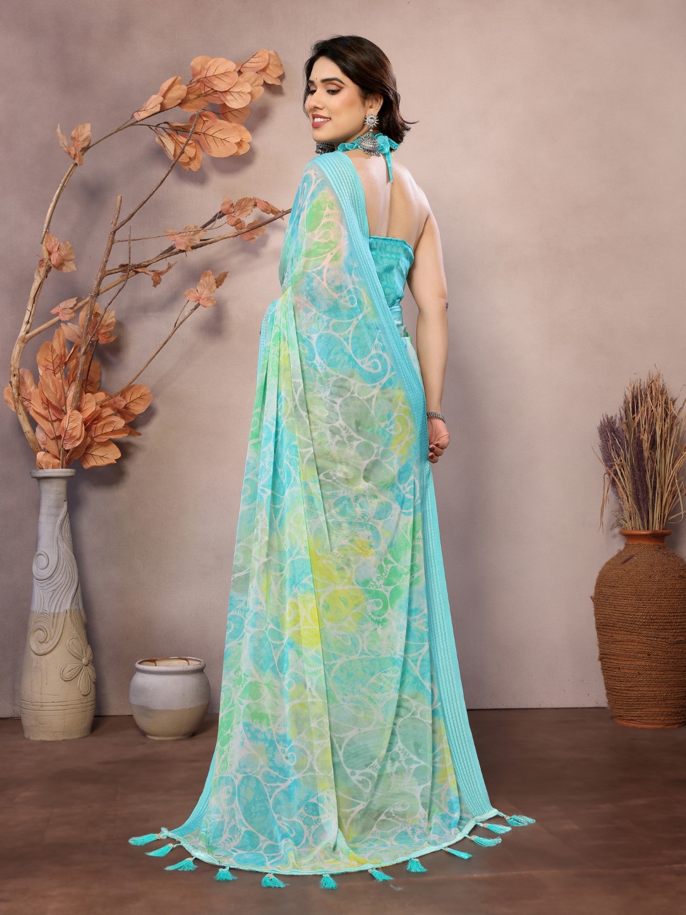 Firozi Weightless Patta Saree With Printed