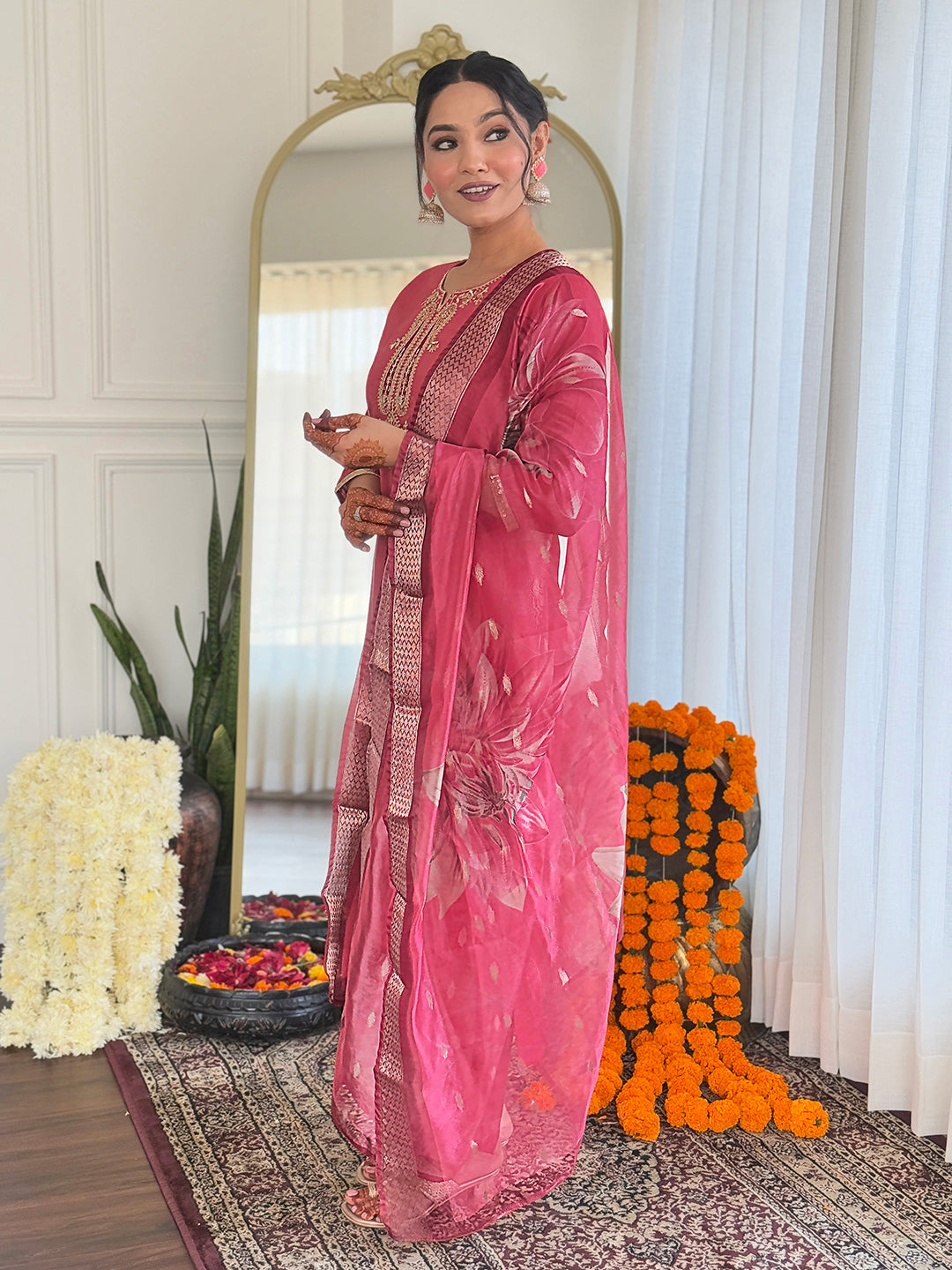 Gajri Chanderi Elegant Kurta Pant Set With Embroidery Work