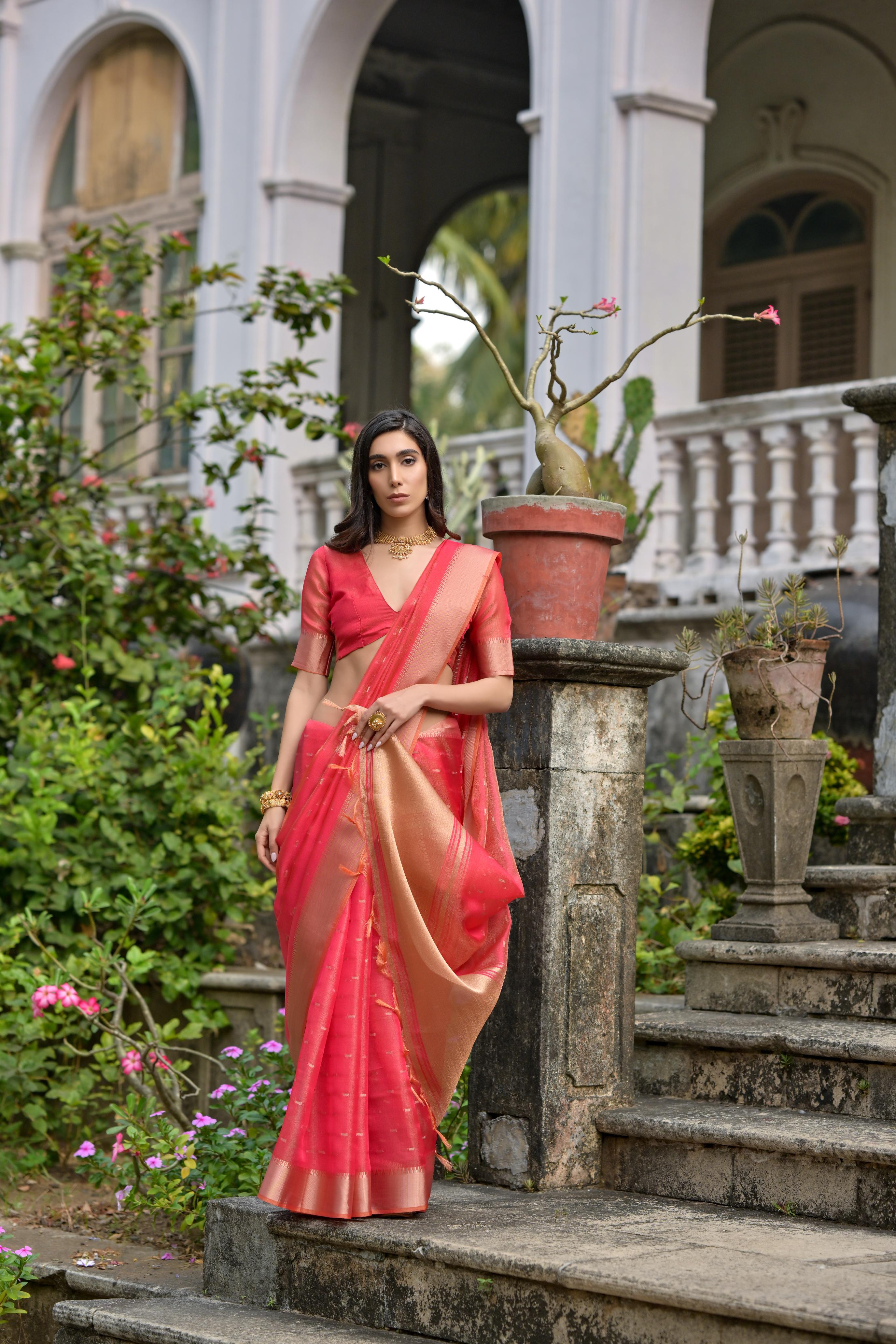 Gajri Kalyani Silk Elegant Designer Festive Wear Heavy Woven Designer Saree