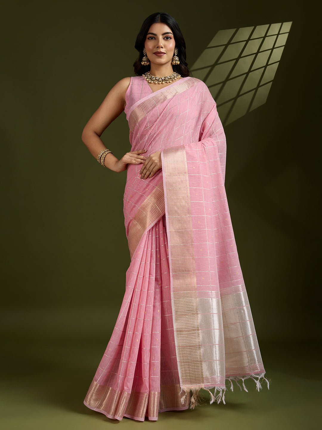 Gajri Soft Silk Saree with Checks and Zari Pallu