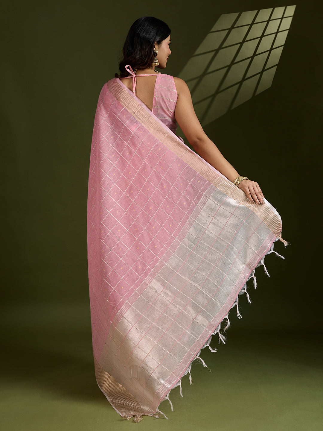 Gajri Soft Silk Saree with Checks and Zari Pallu
