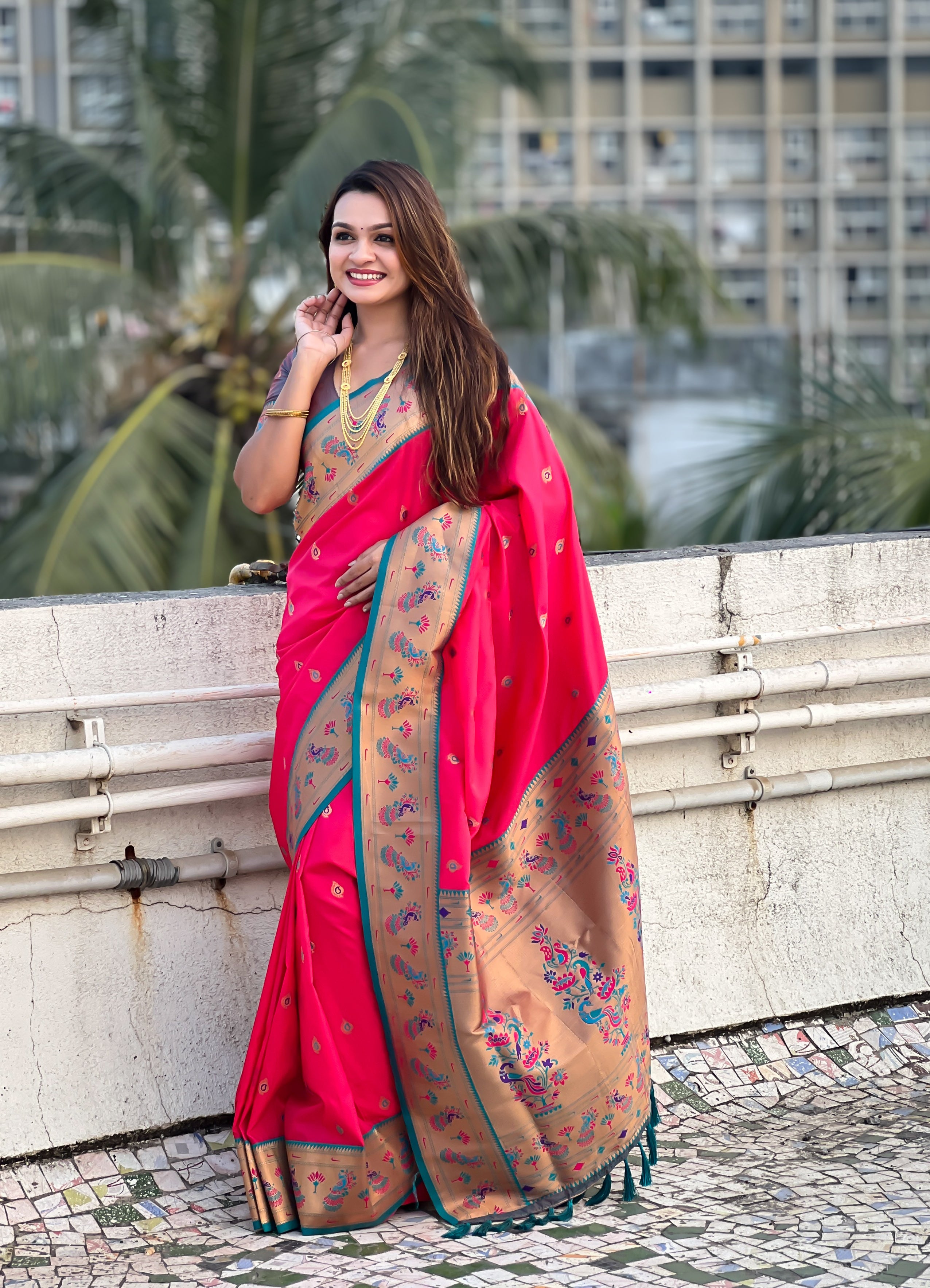 Glamorous Weaving Meenakari Designer Soft Silk Ethnic Partywear Red Saree