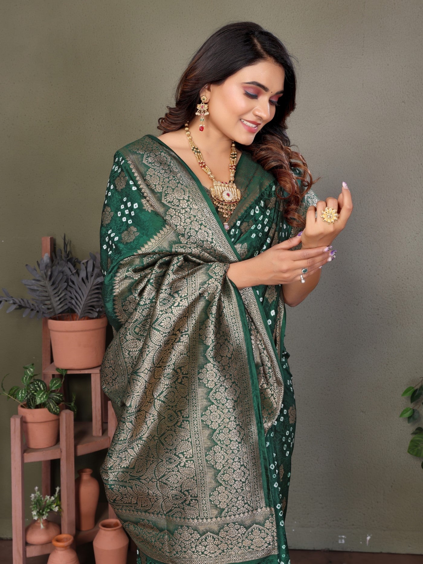 Green Bandhej Silk Saree With Premium Zari Weaving
