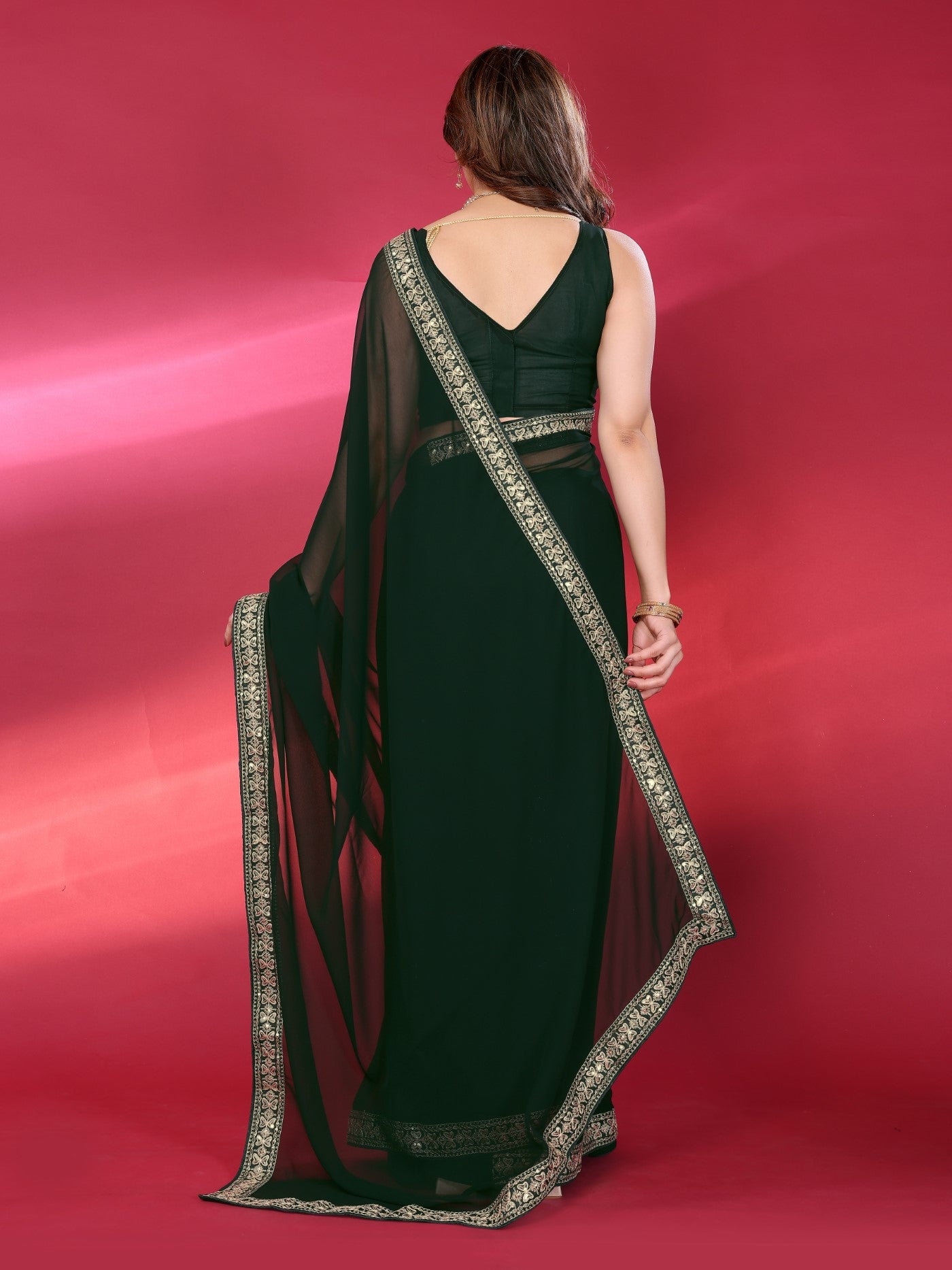 Green Georgette Saree With Plain Saree With Embroidery Work Lace
