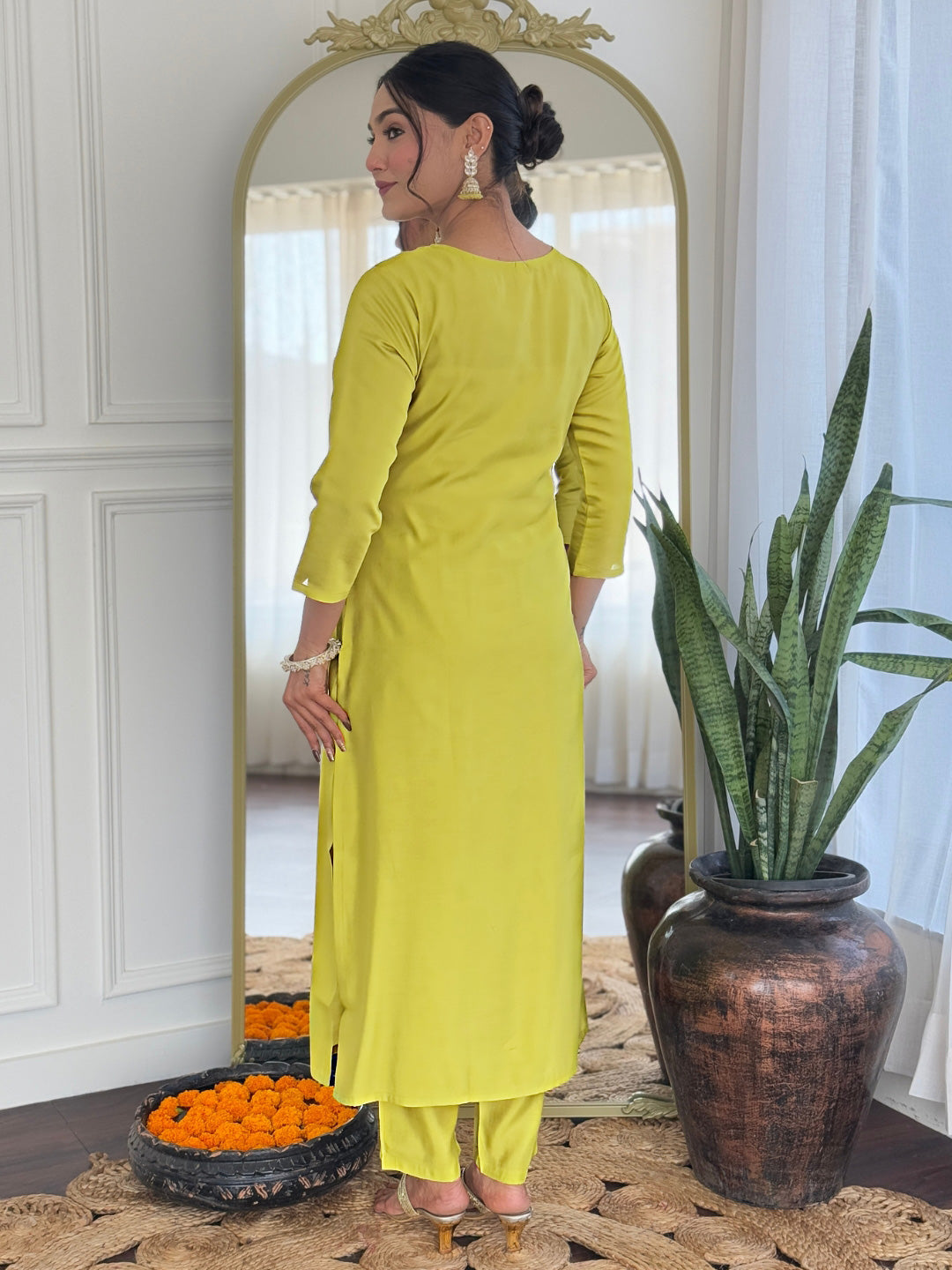 Green Rayon Elegant Kurta Pant Set With Embroidery Work