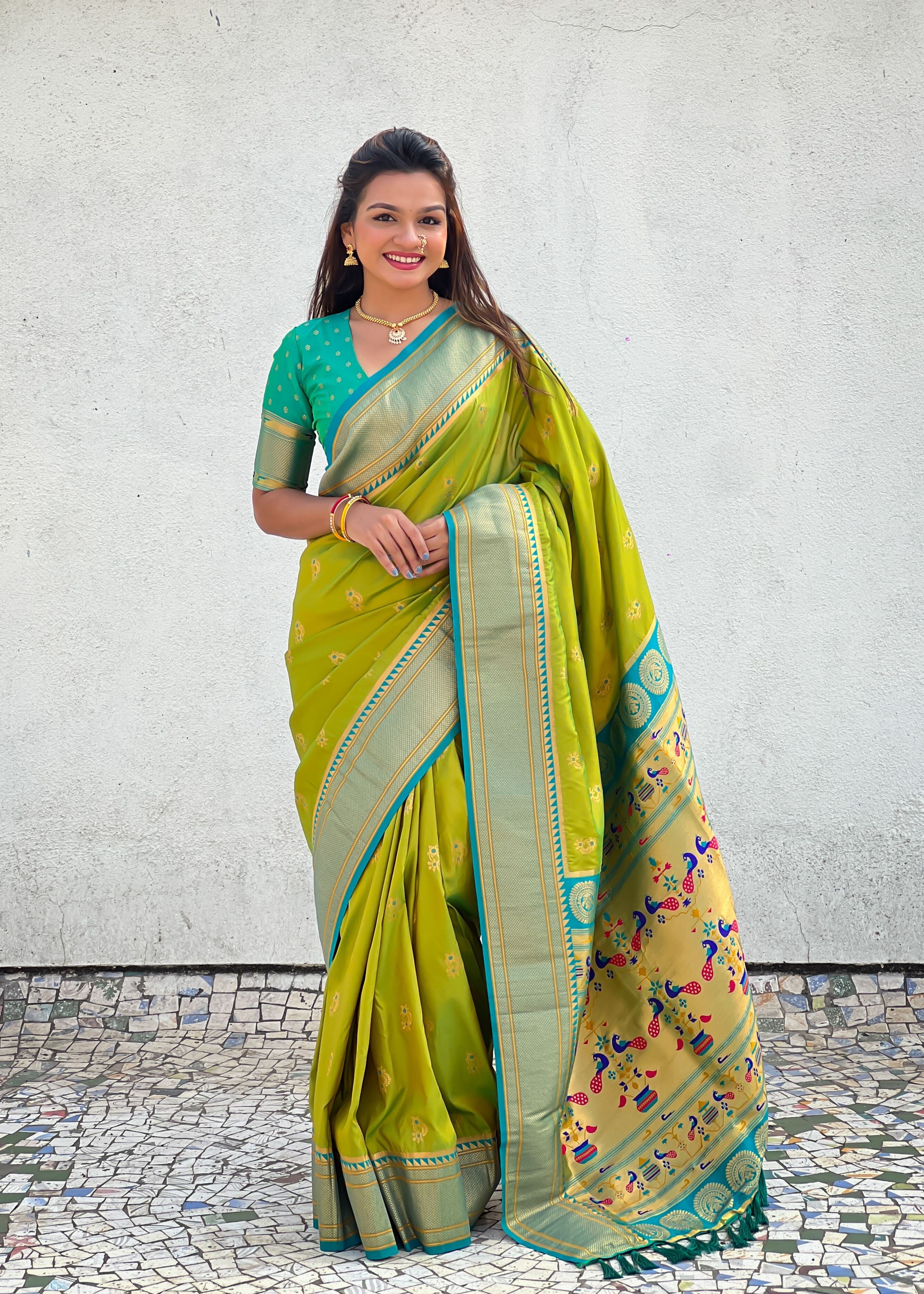 Green Silk Blend Paithani Saree With Woven Work