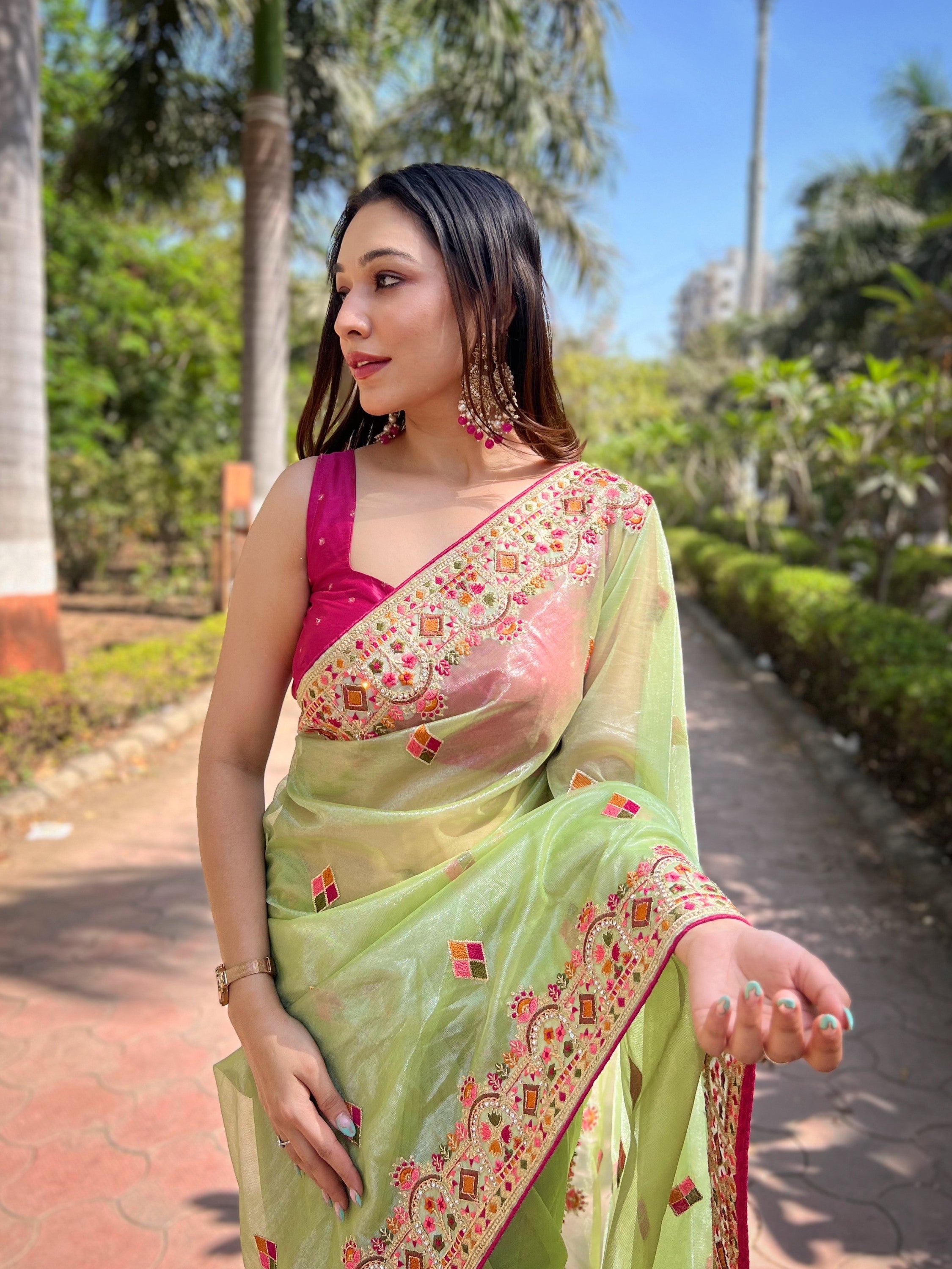 Green Silver Tissue Silk Heavy Embroidery Saree For Beautiful Ceremonial Saree