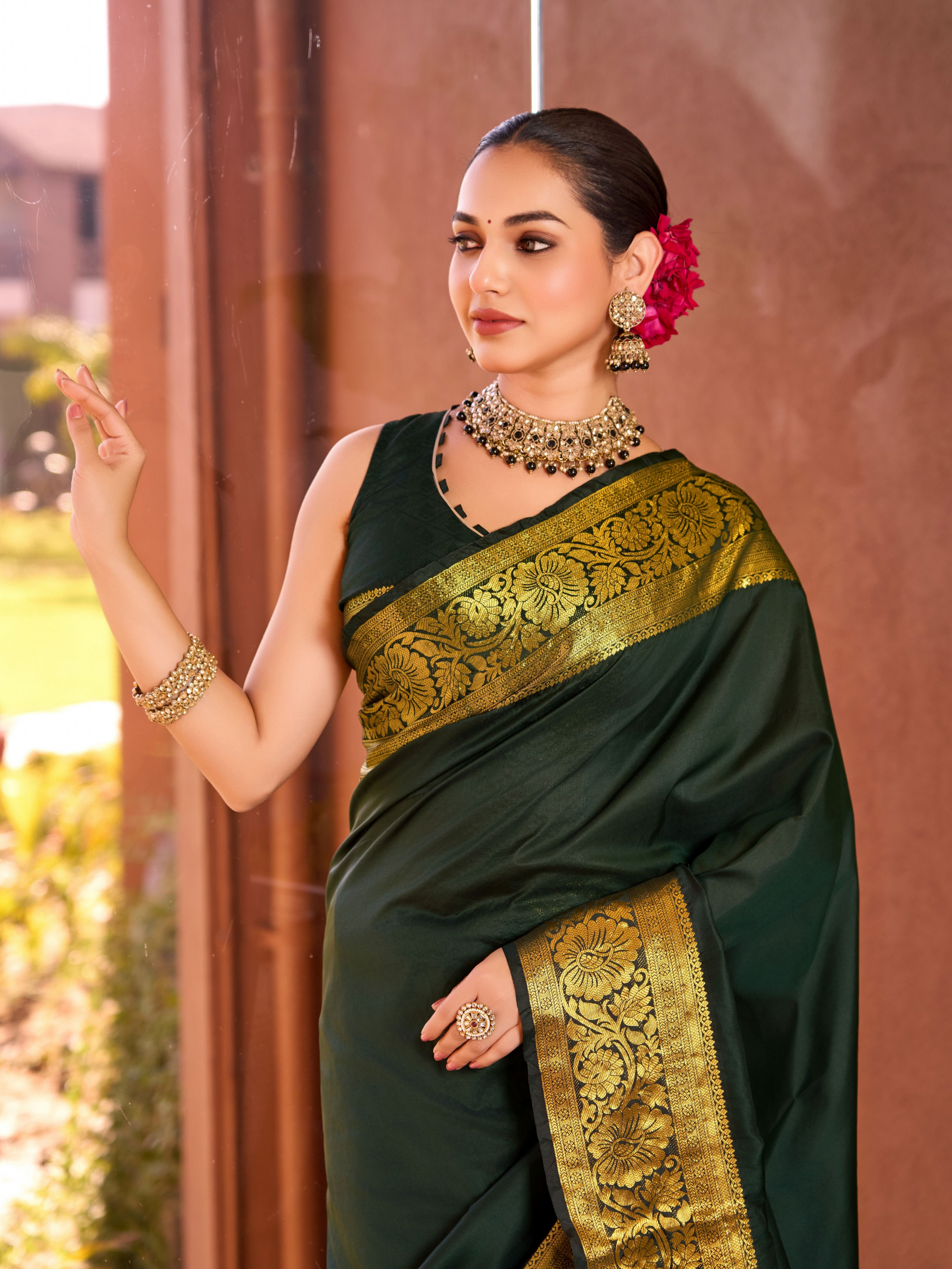Green Soft Silk Woven Jari Designer Heavy Partywear Saree