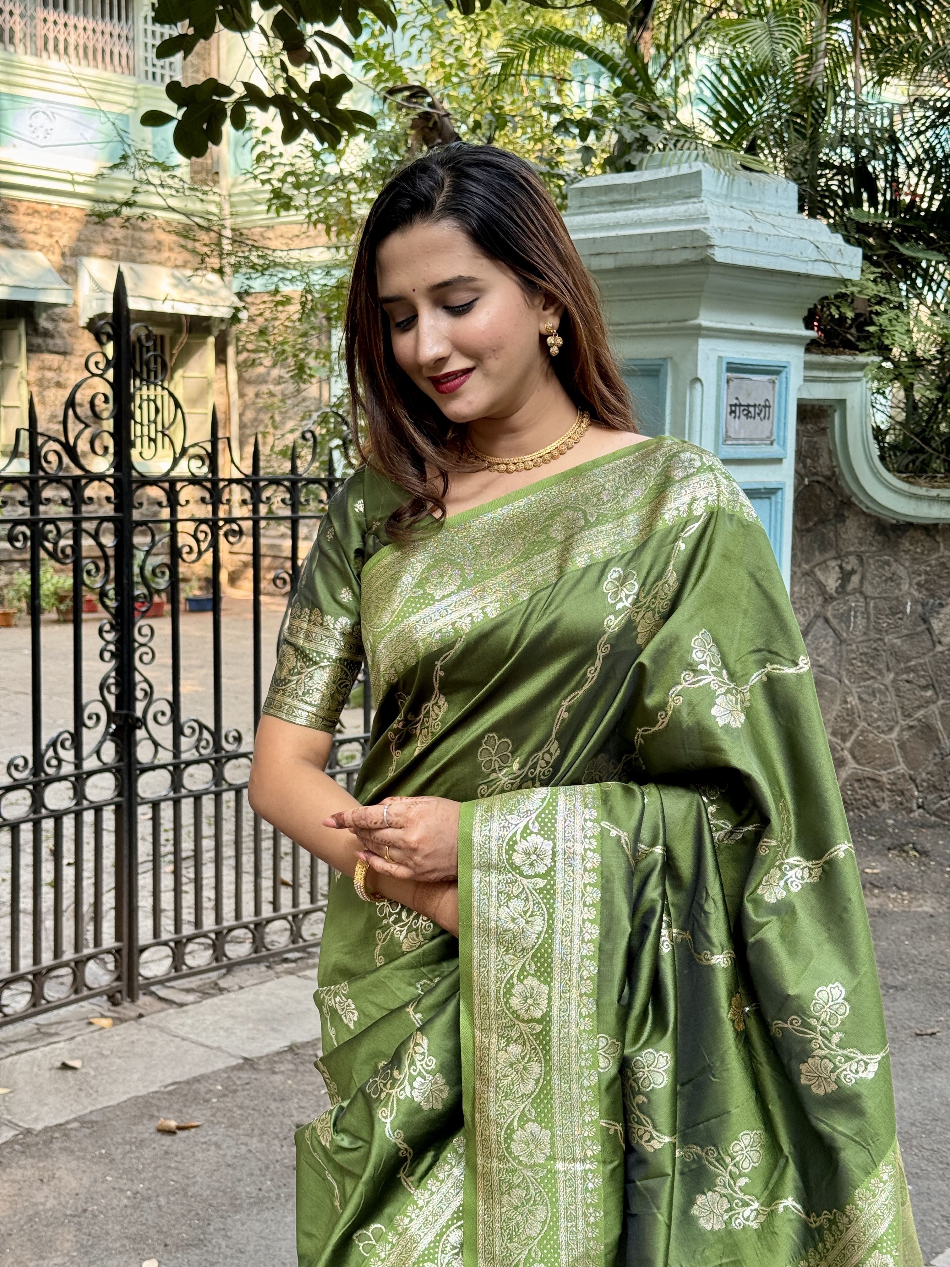 Green Woven Jacquard Jari Designer Banarasi Silk Festive Ceremonial Saree