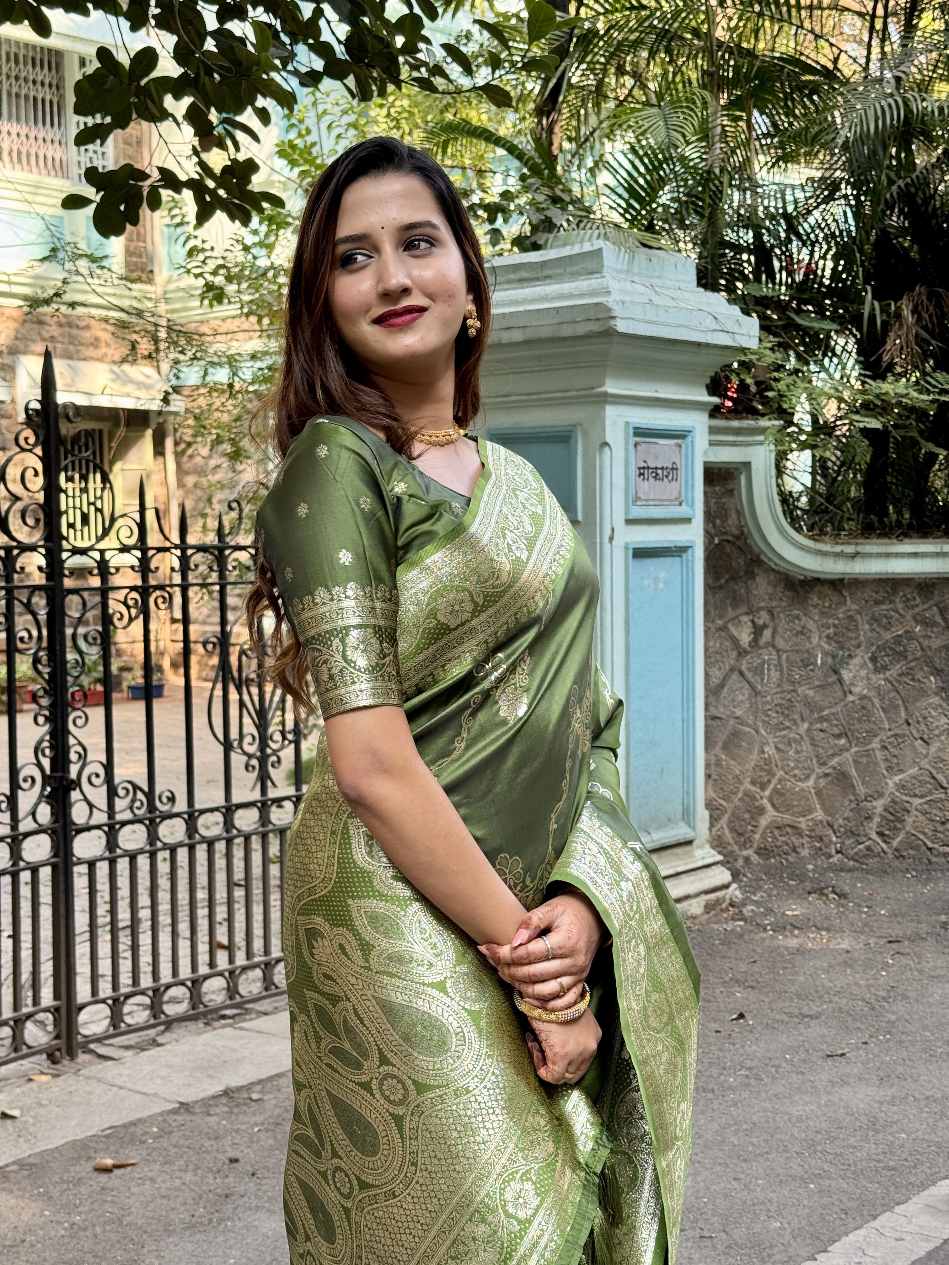 Green Woven Jacquard Jari Designer Banarasi Silk Festive Ceremonial Saree