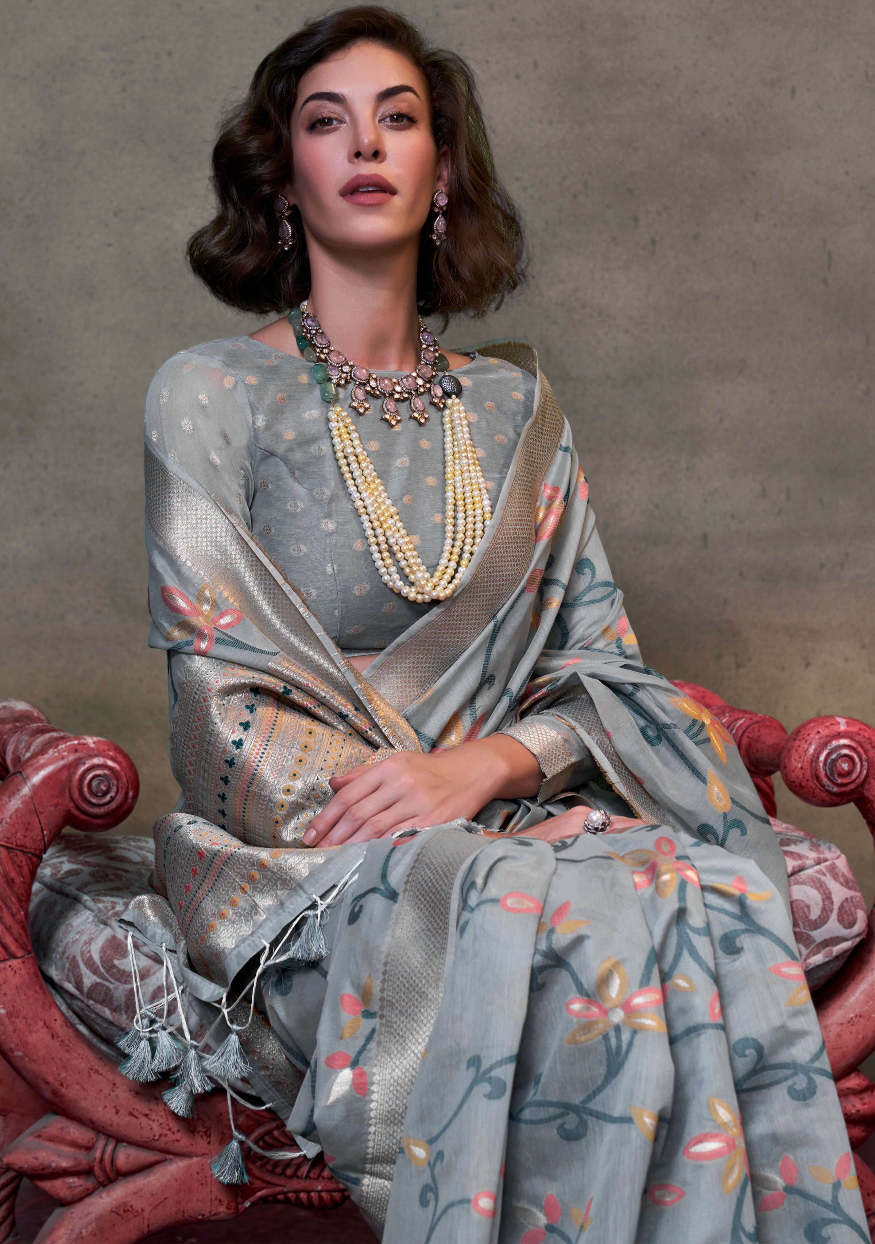 Grey Cotton Saree With Jacquard Woven Work