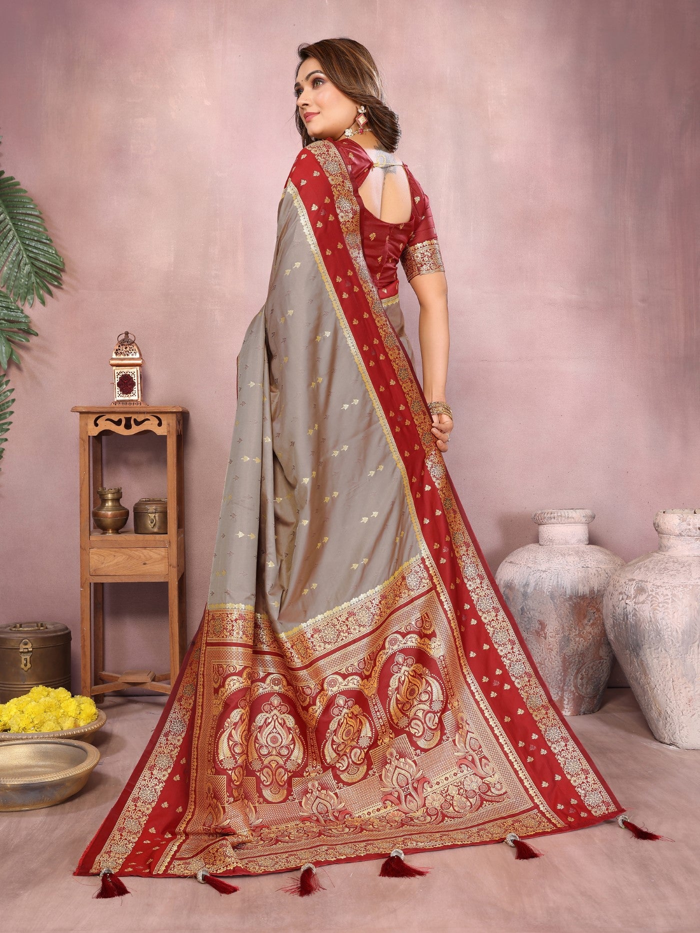 Grey Kalamkari Silk Saree With Zari Woven