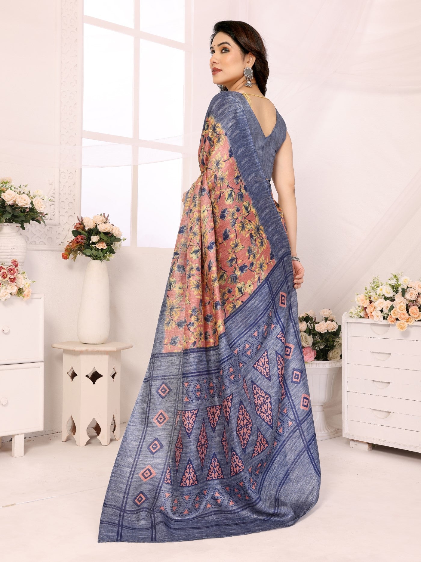 Grey Khadi Saree With Printed