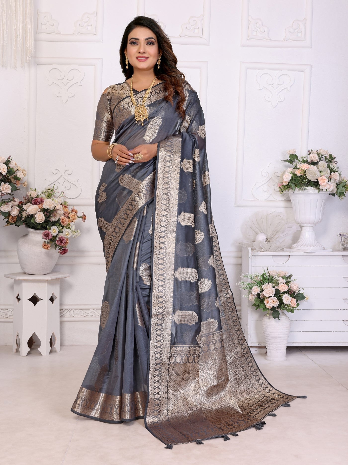 Grey Soft Organza Silk Saree With Elegant Weaving