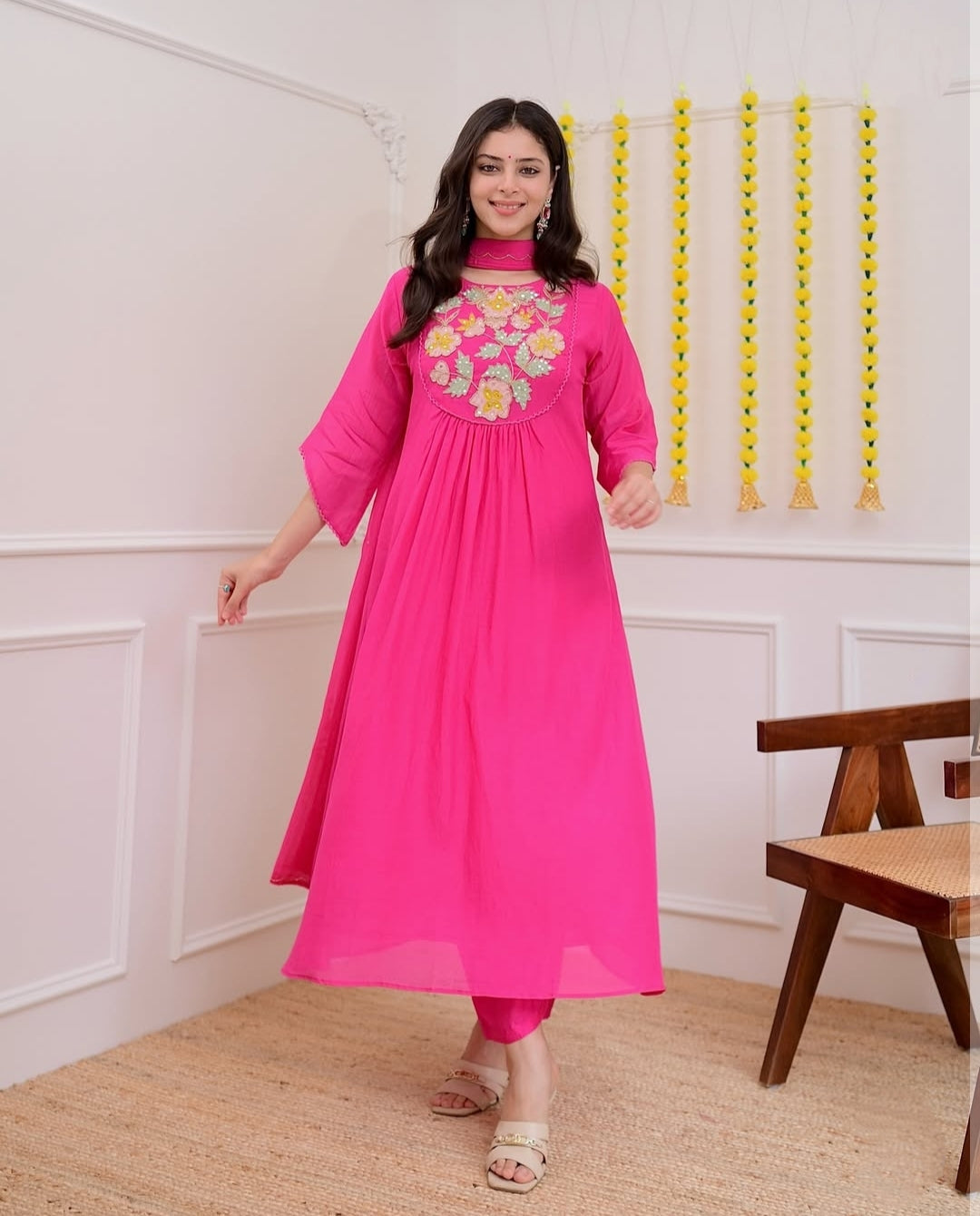 Hot Pink Chanderi Silk Kurta Pant Set With Heavy Thread Embroidery Work