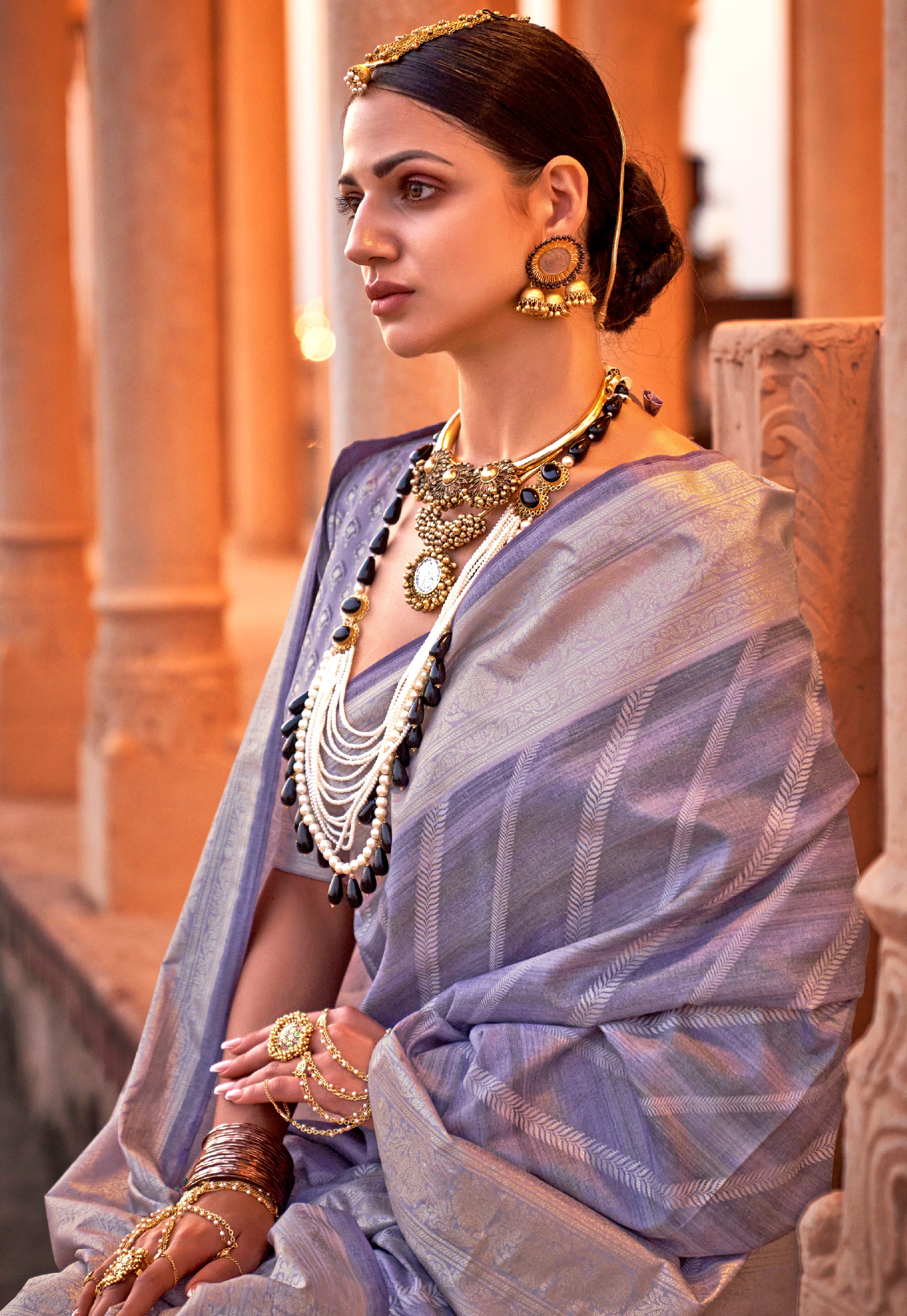 Lavender Saree With Jacquard Woven Work
