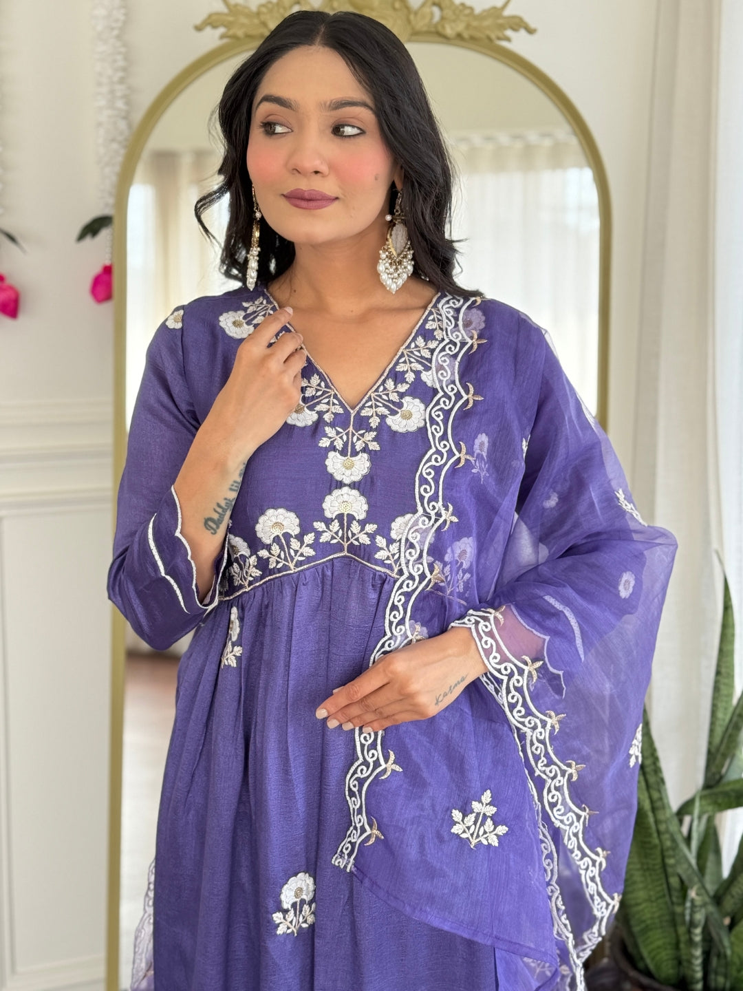 Lavender Vichitra Silk Elegant Kurta Pant Set With Embroidery Work