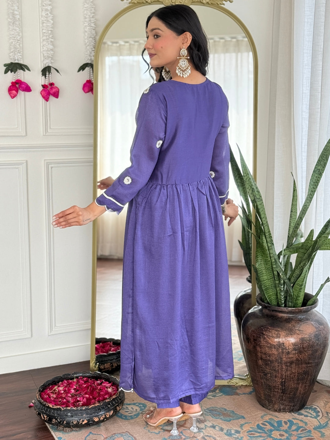 Lavender Vichitra Silk Elegant Kurta Pant Set With Embroidery Work