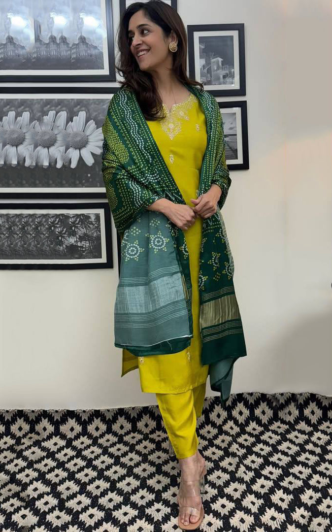 Lemon Chanderi Silk Kurta Pant Set With Heavy Thread Embroidery Work With Printed Dupatta