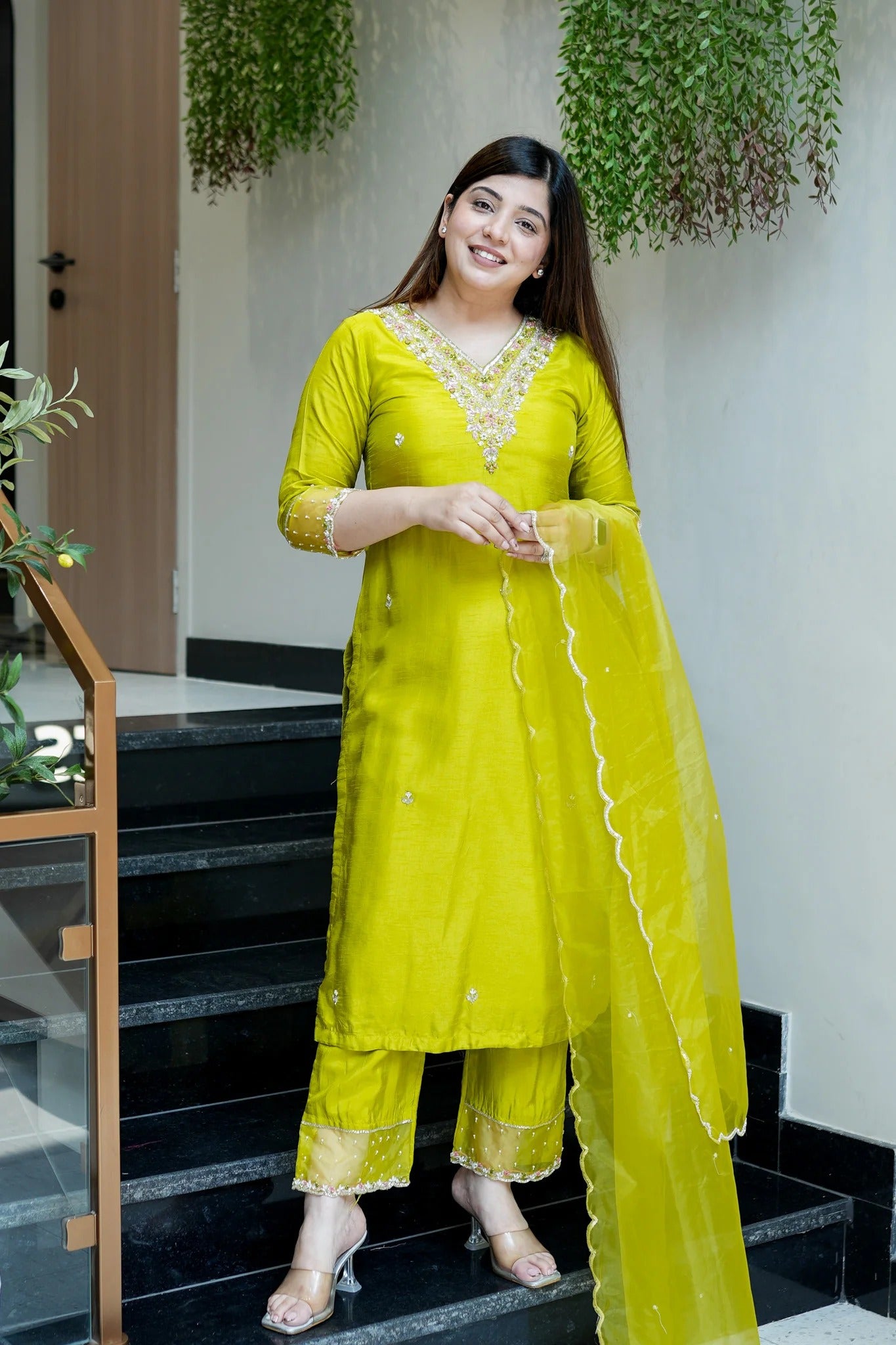 Lemon Viscose Chanderi Kurta Pant Set With Heavy Thread Embroidered Work