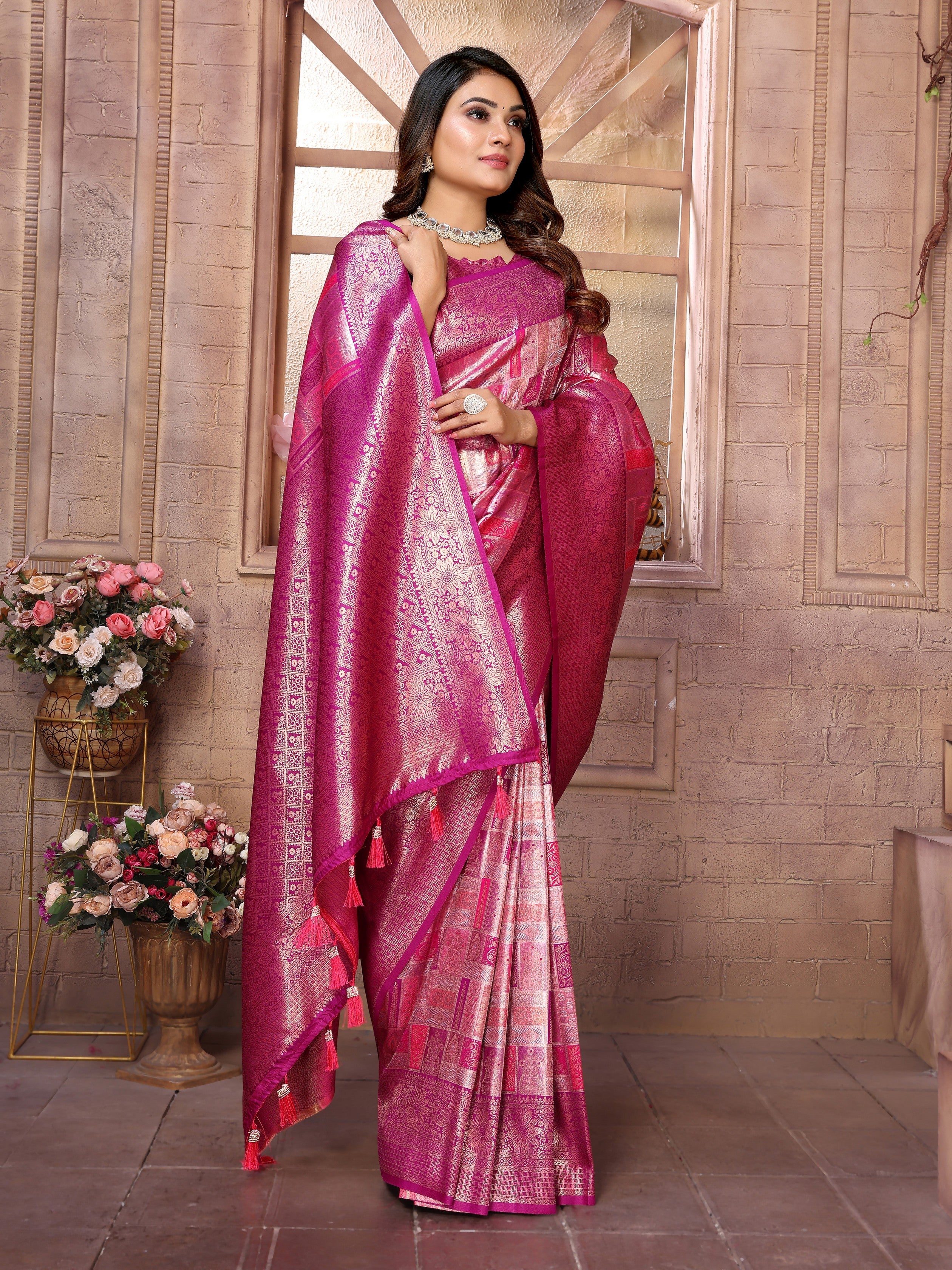 Magenta Banarasi Chaturi Silk Ethnic Saree With Chaturi Woven Designer Work