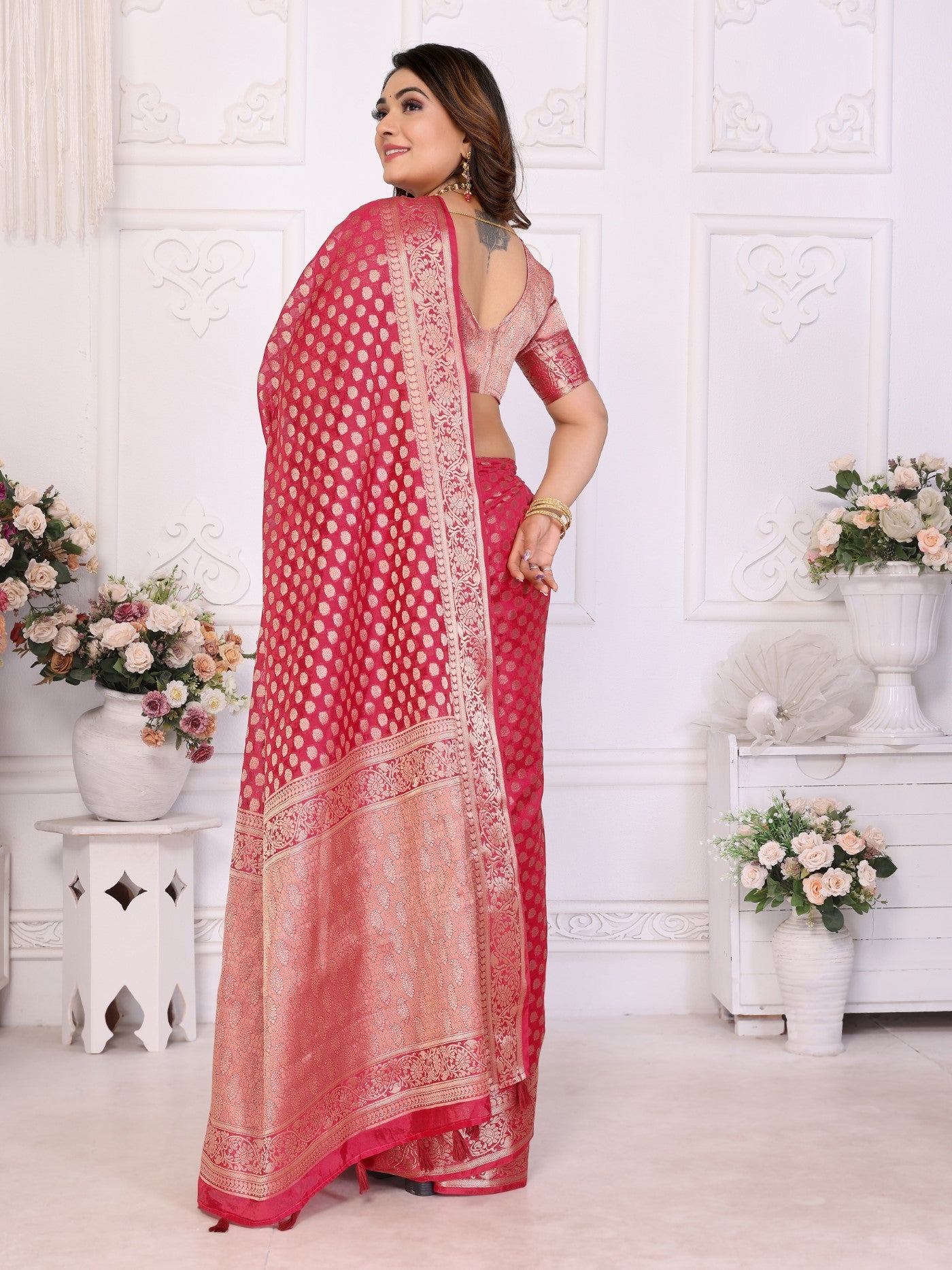 Magenta Organza Silk Saree With Classic Weaving