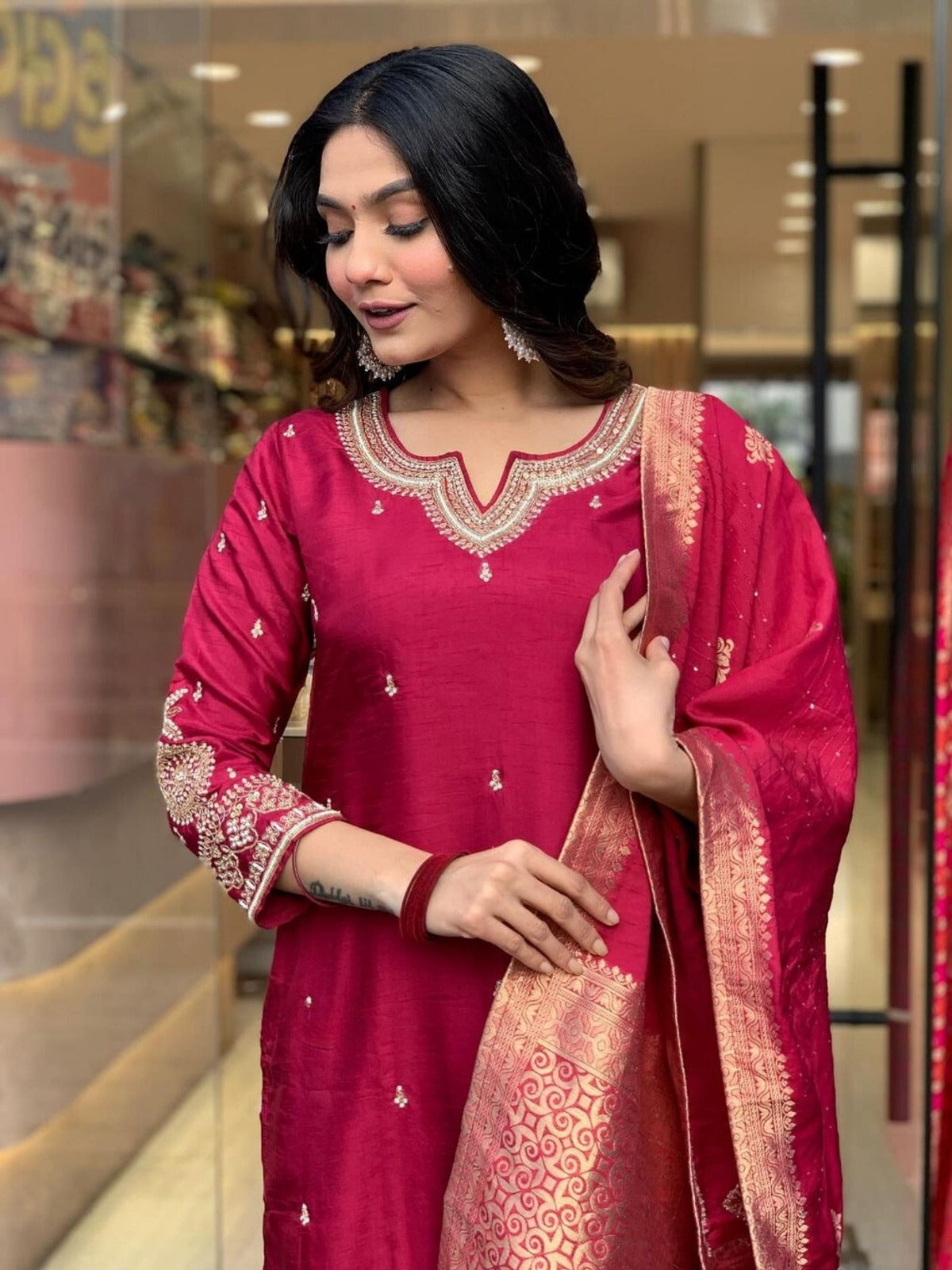 Magenta Viscose Chanderi Kurta Pant With Heavy Thread Embroidery