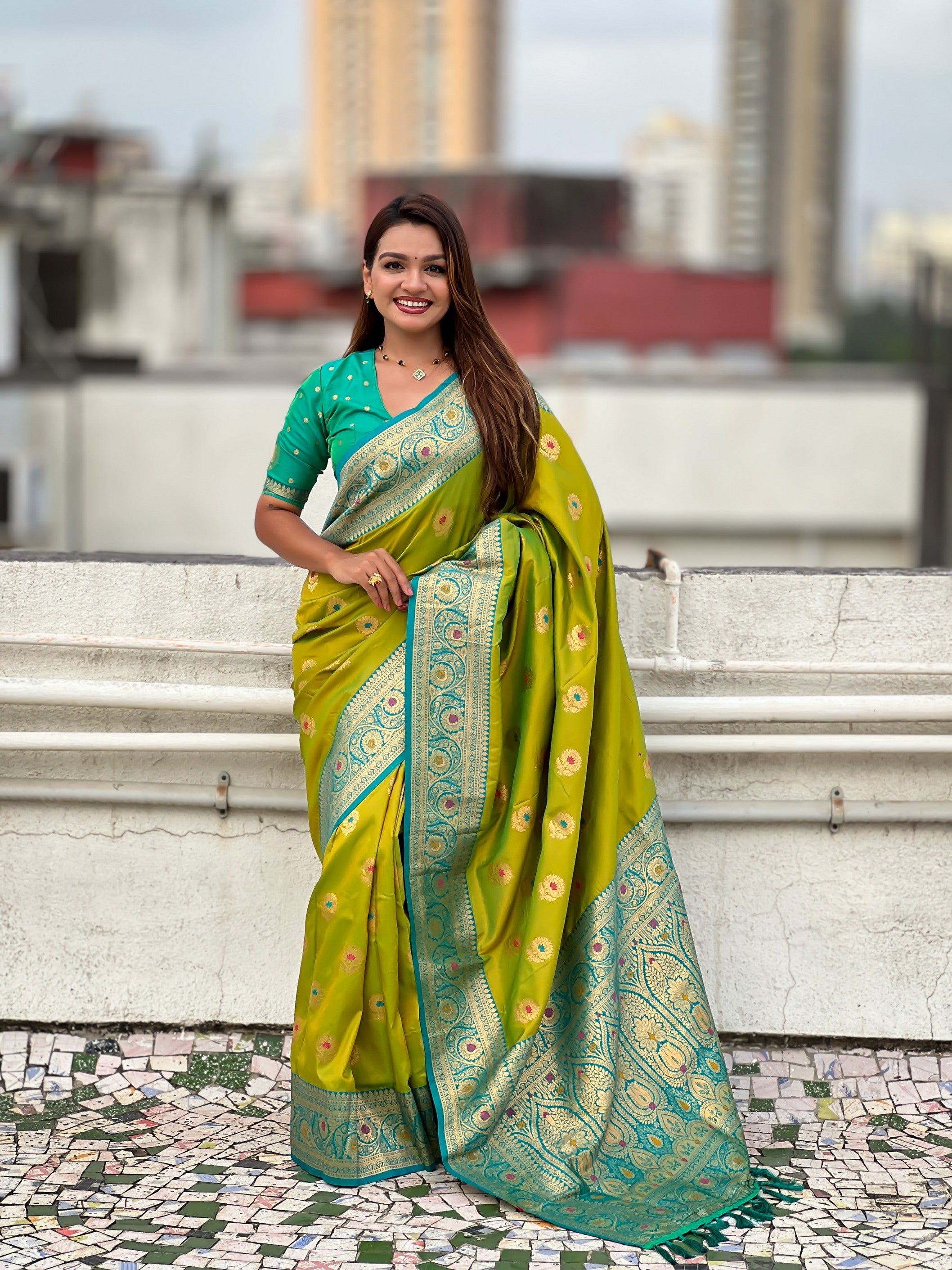 Mahendi Soft Silk Woven Meenakari Designer Trending Partywear Saree