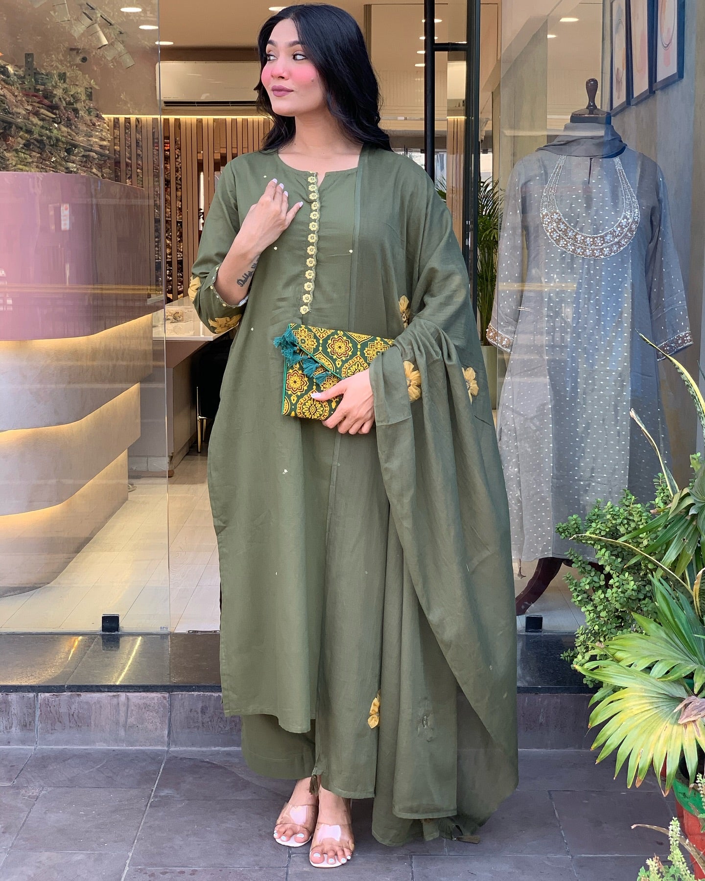 Mehendi Chanderi Silk Kurta Pant Set With Heavy Thread Embroidery Work